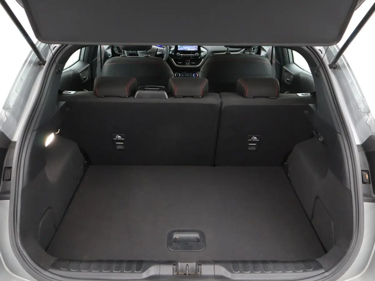 1.0 ECOBOOST AUT. ST-LINE + CAMERA | LED | CARPLAY