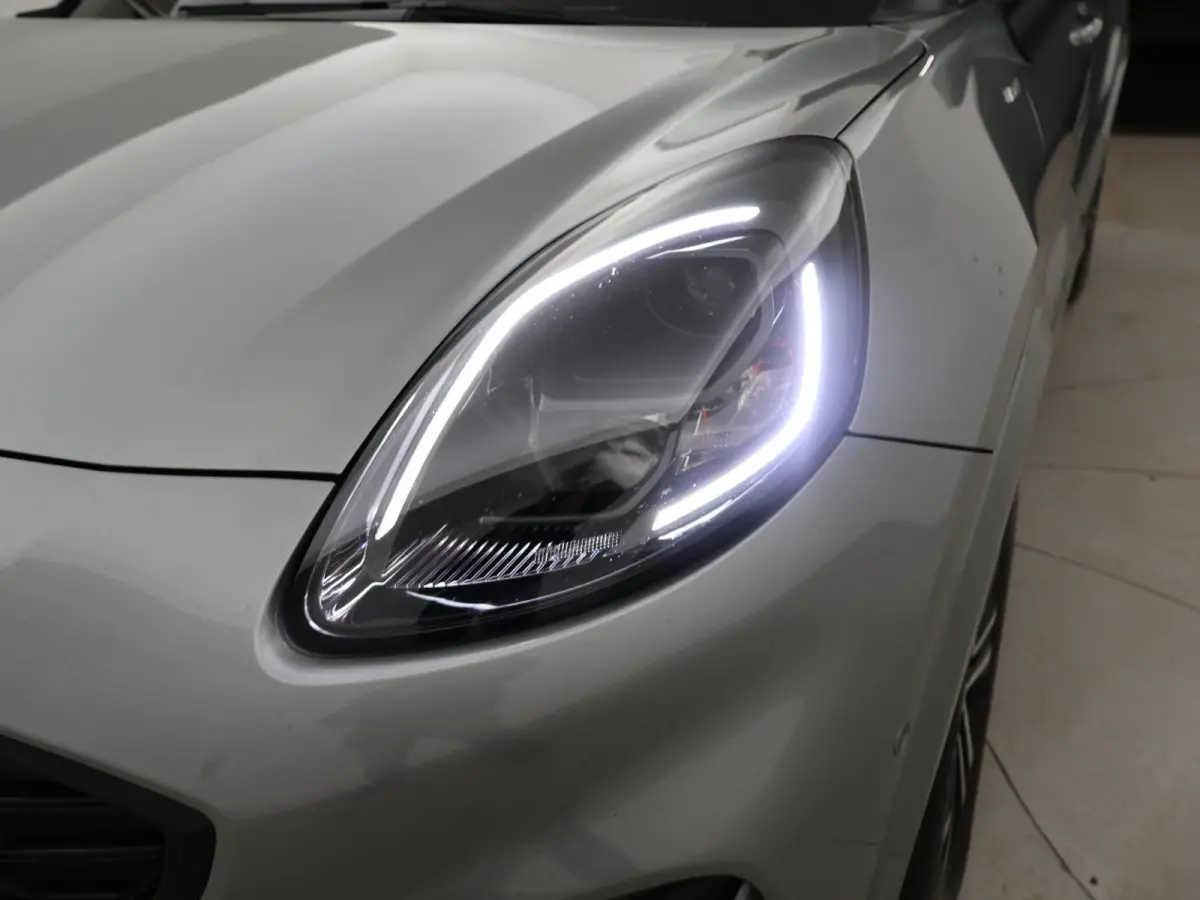 1.0 ECOBOOST AUT. ST-LINE + CAMERA | LED | CARPLAY