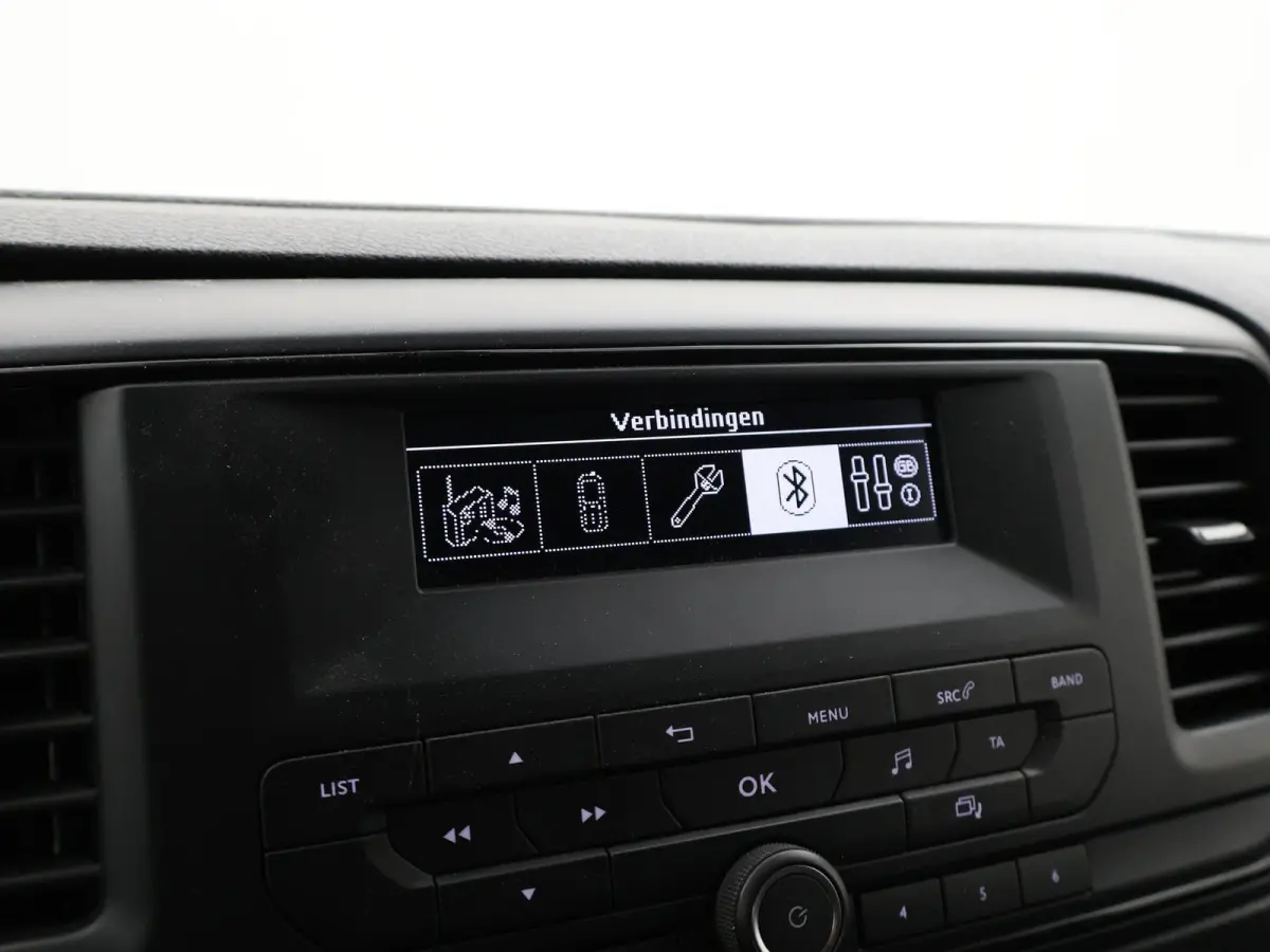 2.0 D-4D 122 PK COOL COMFORT + CAMERA / AIRCO / TREKHAAK / CRUISE CONTROL