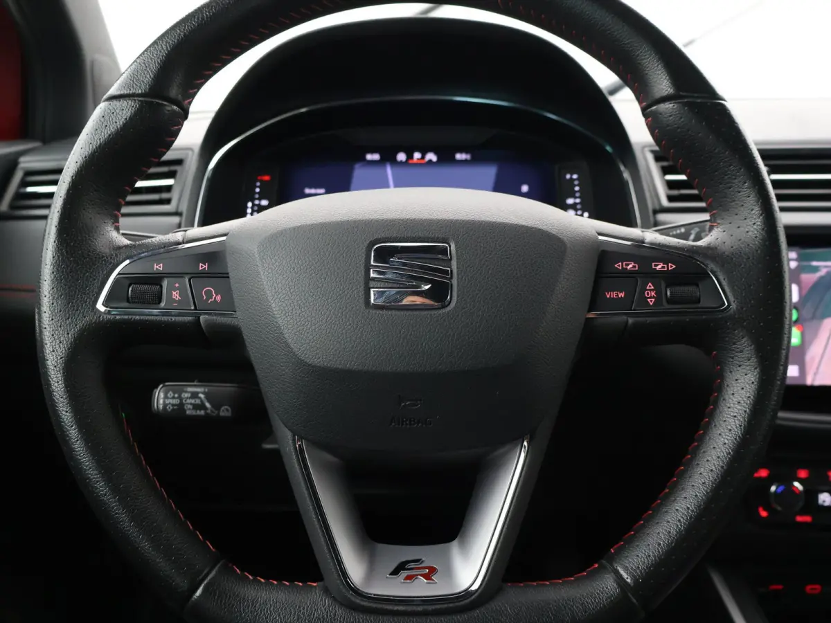 1.0 TSI AUT. FR SPORT + ADAPTIVE CRUISE | CAMERA VIRTUAL COCKPIT | TREKHAAK | APPLE CARPLAY | LED | STOELVERWARMING