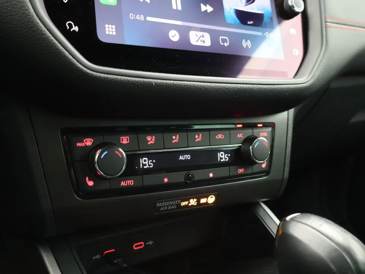 1.0 TSI AUT. FR SPORT + ADAPTIVE CRUISE | CAMERA VIRTUAL COCKPIT | TREKHAAK | APPLE CARPLAY | LED | STOELVERWARMING