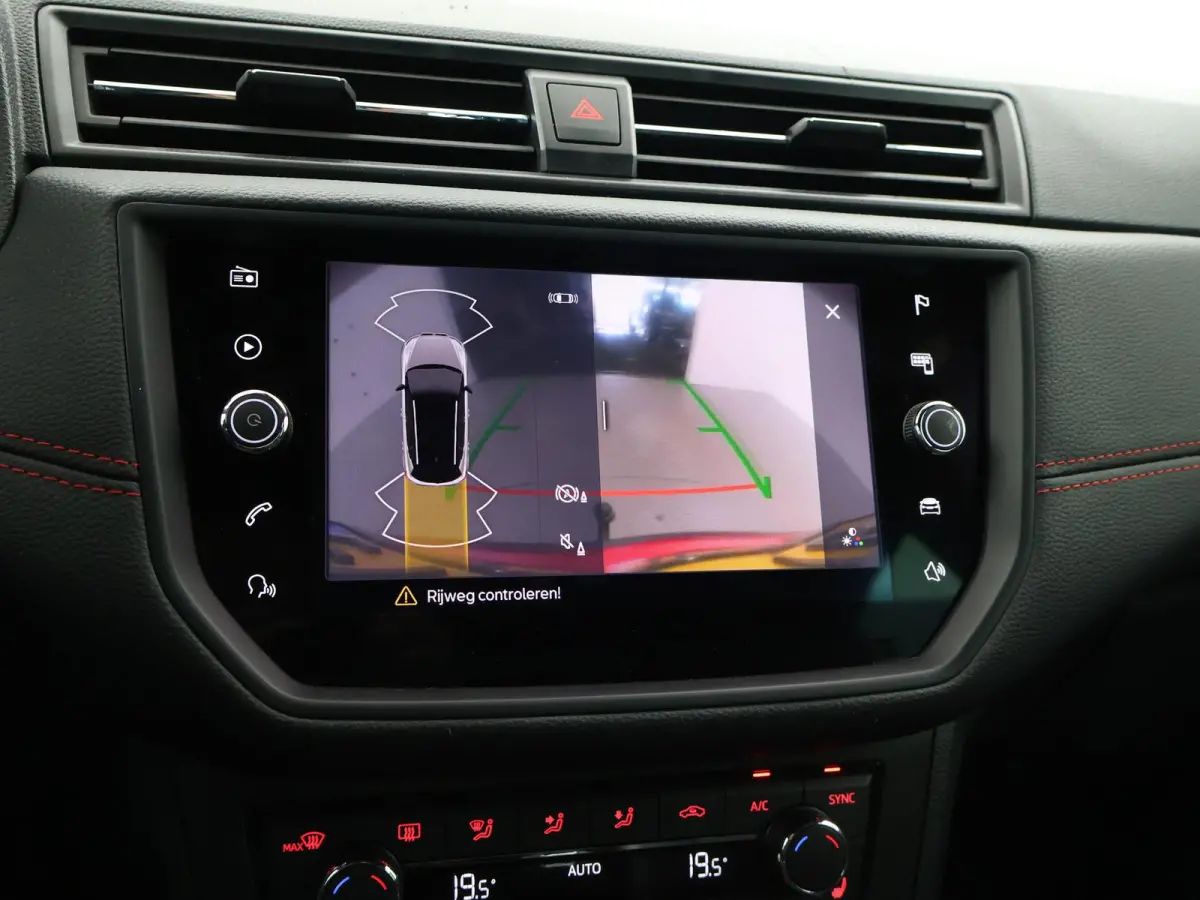 1.0 TSI AUT. FR SPORT + ADAPTIVE CRUISE | CAMERA VIRTUAL COCKPIT | TREKHAAK | APPLE CARPLAY | LED | STOELVERWARMING