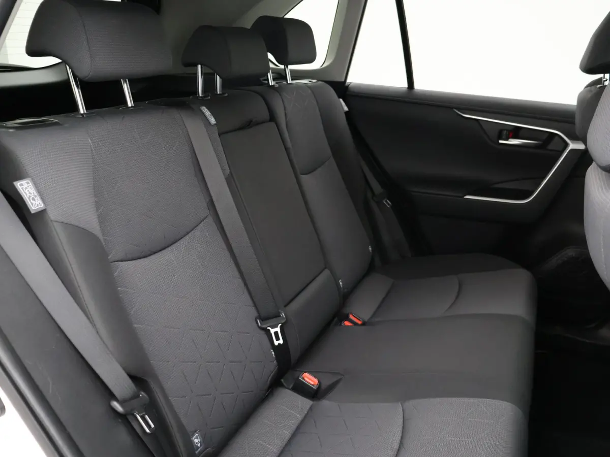 2.5 HYBRID 218 PK NIEUW MODEL + ADAPTIVE CRUISE CAMERA | 18 INCH | ELEKTR. KLEP | PRIVACY GLASS