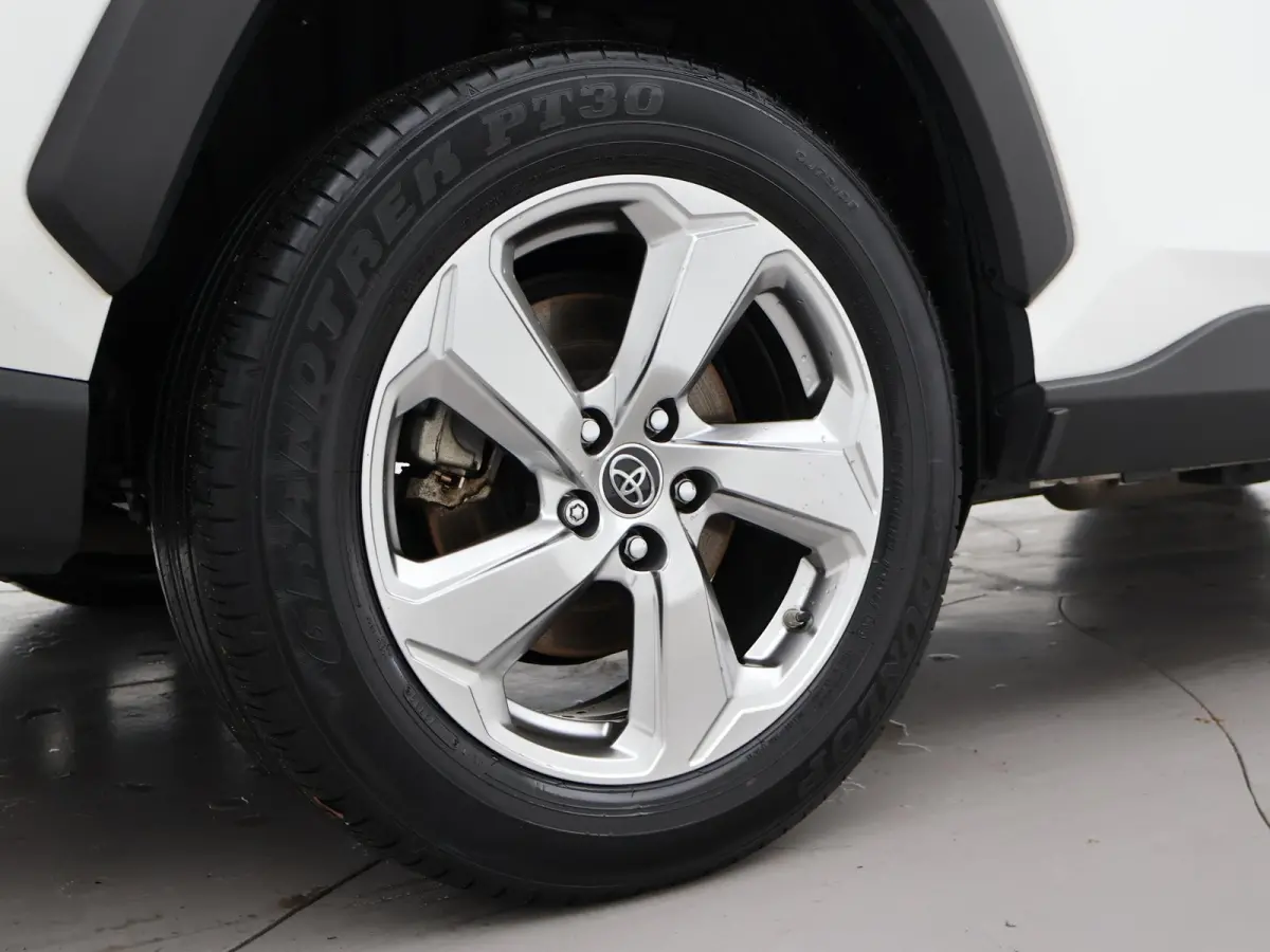 2.5 HYBRID 218 PK NIEUW MODEL + ADAPTIVE CRUISE CAMERA | 18 INCH | ELEKTR. KLEP | PRIVACY GLASS
