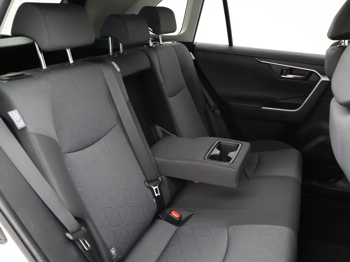 2.5 HYBRID 218 PK NIEUW MODEL + ADAPTIVE CRUISE CAMERA | 18 INCH | ELEKTR. KLEP | PRIVACY GLASS