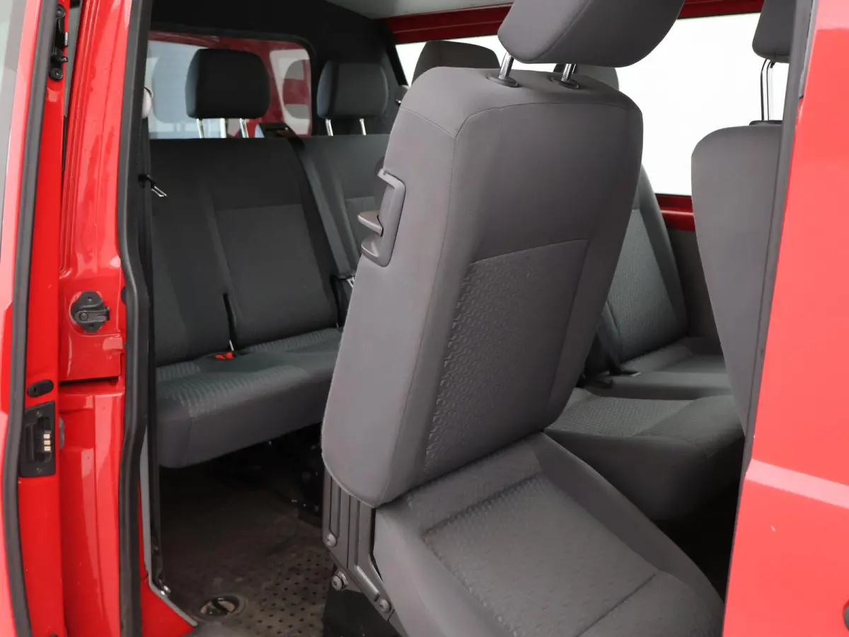 2.0 TDI 140 PK DSG AUT. L2H1 8-PERS. *67.950 KM* + TREKHAAK | COMFORTSTOELEN | NAVIGATIE
