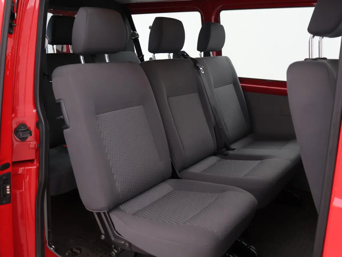 2.0 TDI 140 PK DSG AUT. L2H1 8-PERS. *67.950 KM* + TREKHAAK | COMFORTSTOELEN | NAVIGATIE