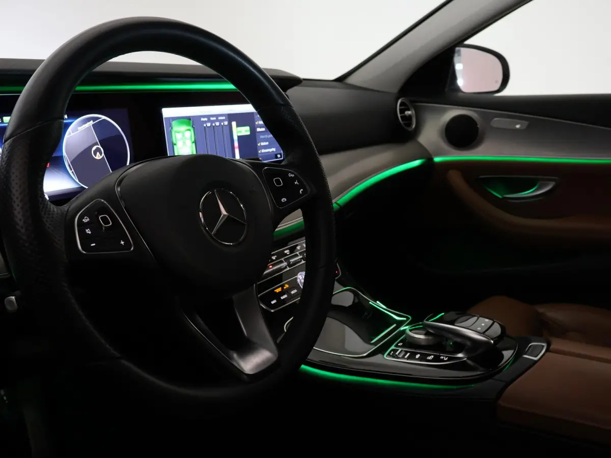 350e PLUG-IN HYBRID + HEAD-UP | DISTRONIC+ | SFEERVERLICHTING | LUCHTVERING
