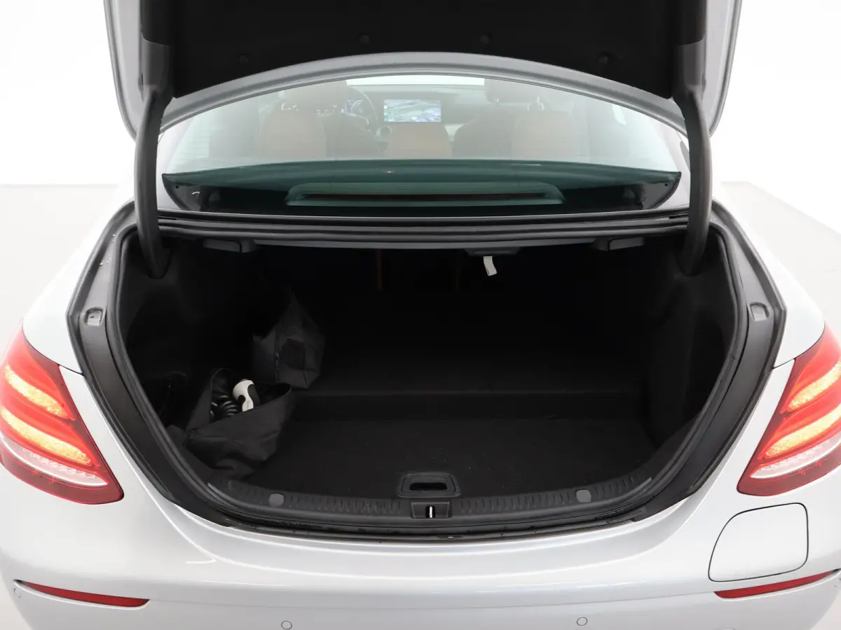 350e PLUG-IN HYBRID + HEAD-UP | DISTRONIC+ | SFEERVERLICHTING | LUCHTVERING