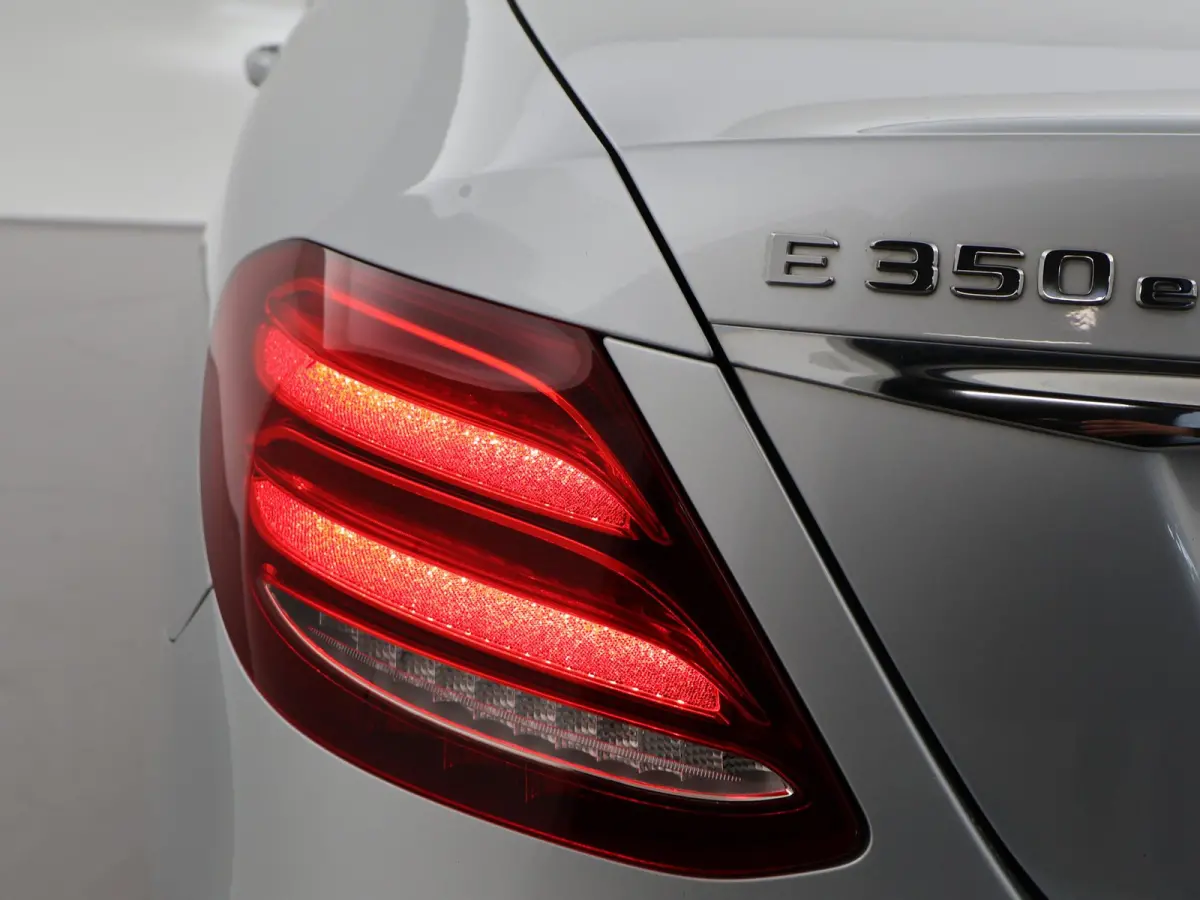 350e PLUG-IN HYBRID + HEAD-UP | DISTRONIC+ | SFEERVERLICHTING | LUCHTVERING