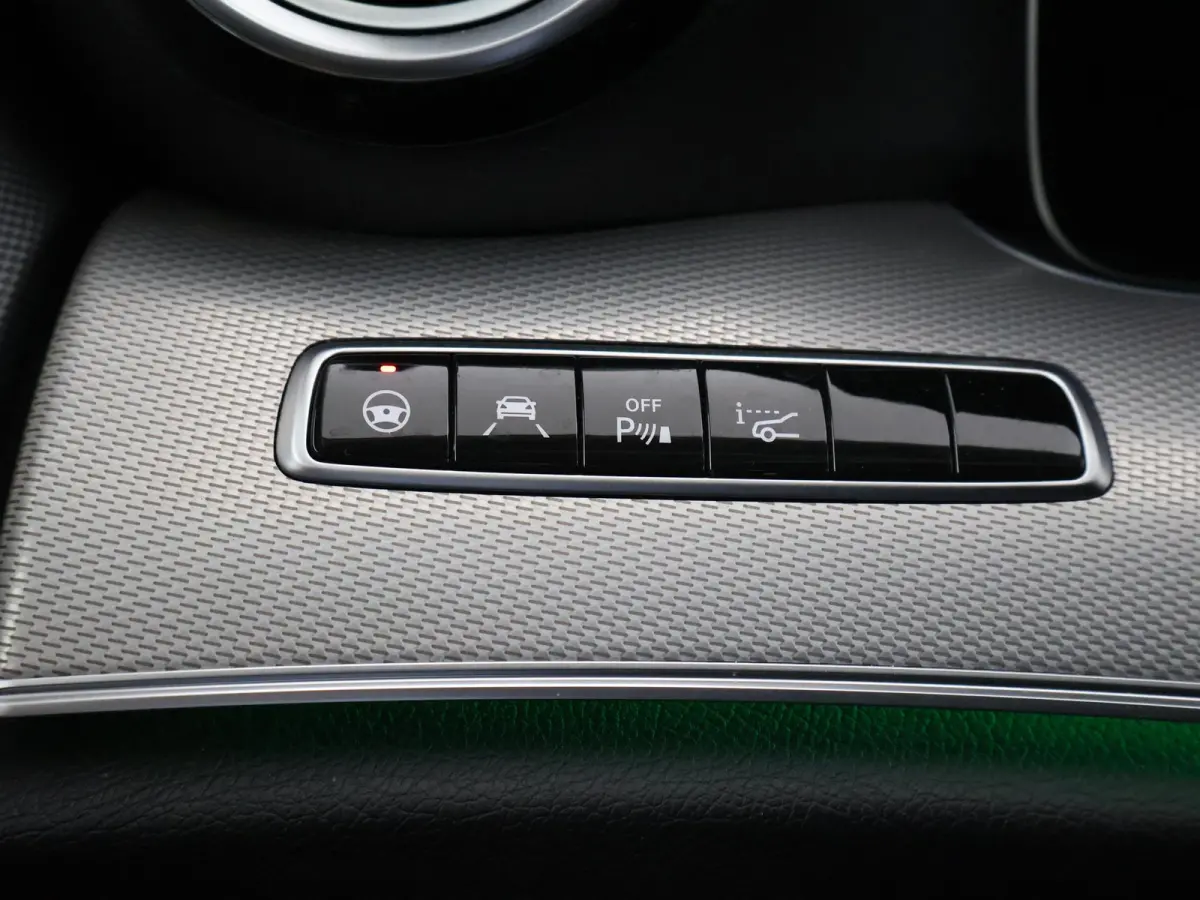 350e PLUG-IN HYBRID + HEAD-UP | DISTRONIC+ | SFEERVERLICHTING | LUCHTVERING