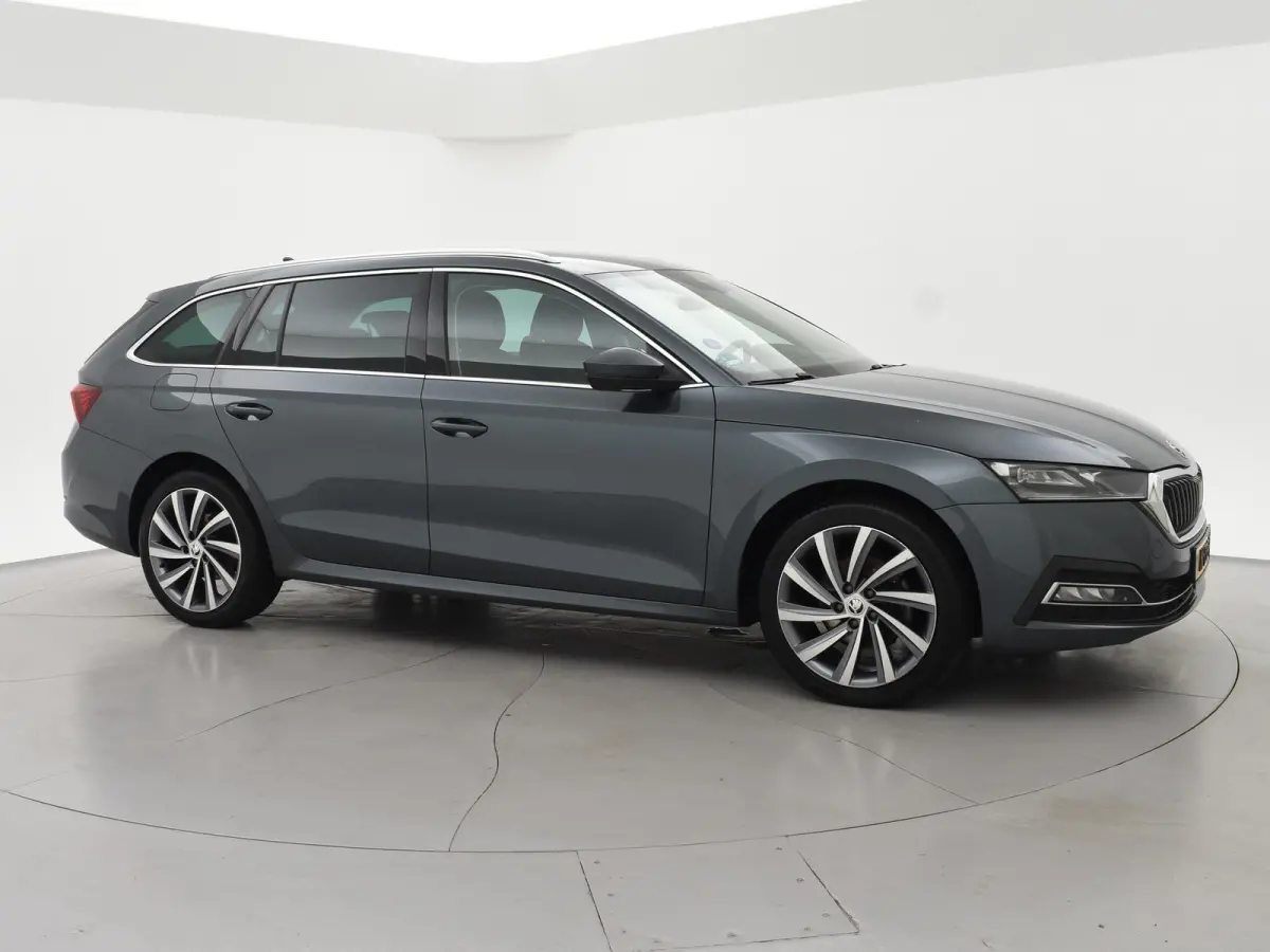 1.5 e-TSI AUT. + 18 INCH | ADAPTIVE CRUISE | LED | VIRTUAL COCKPIT | SFEERVERLICHTING | CAMERA | CARPLAY | STOELVERW.