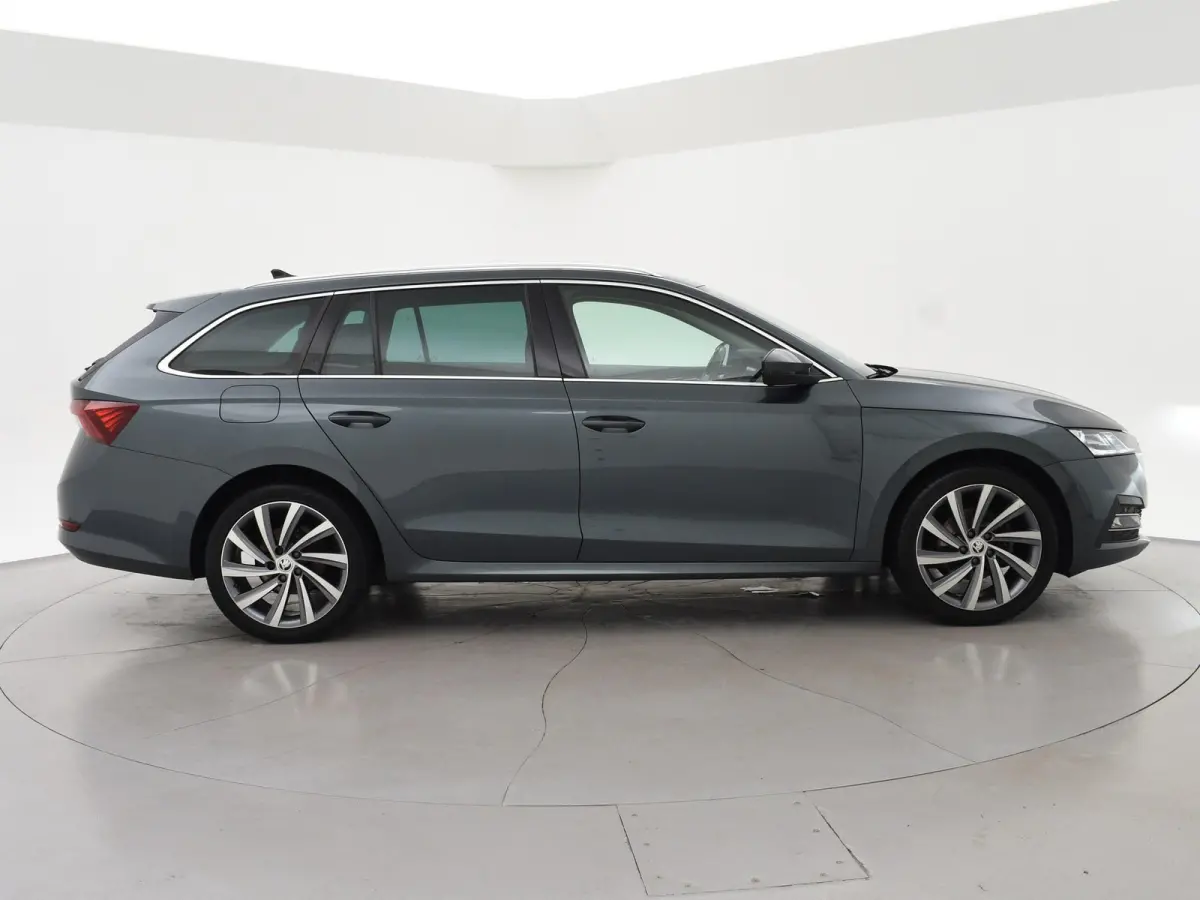 1.5 e-TSI AUT. + 18 INCH | ADAPTIVE CRUISE | LED | VIRTUAL COCKPIT | SFEERVERLICHTING | CAMERA | CARPLAY | STOELVERW.
