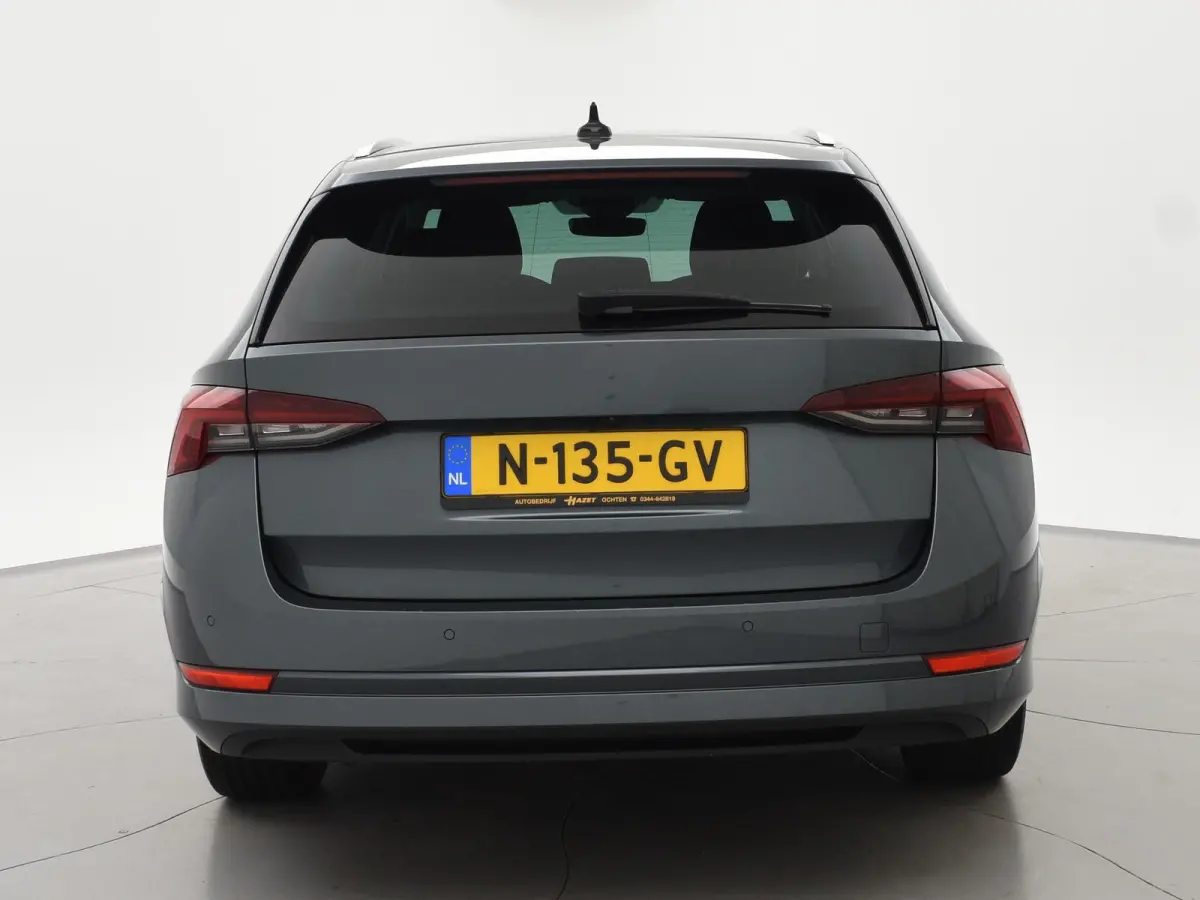 1.5 e-TSI AUT. + 18 INCH | ADAPTIVE CRUISE | LED | VIRTUAL COCKPIT | SFEERVERLICHTING | CAMERA | CARPLAY | STOELVERW.