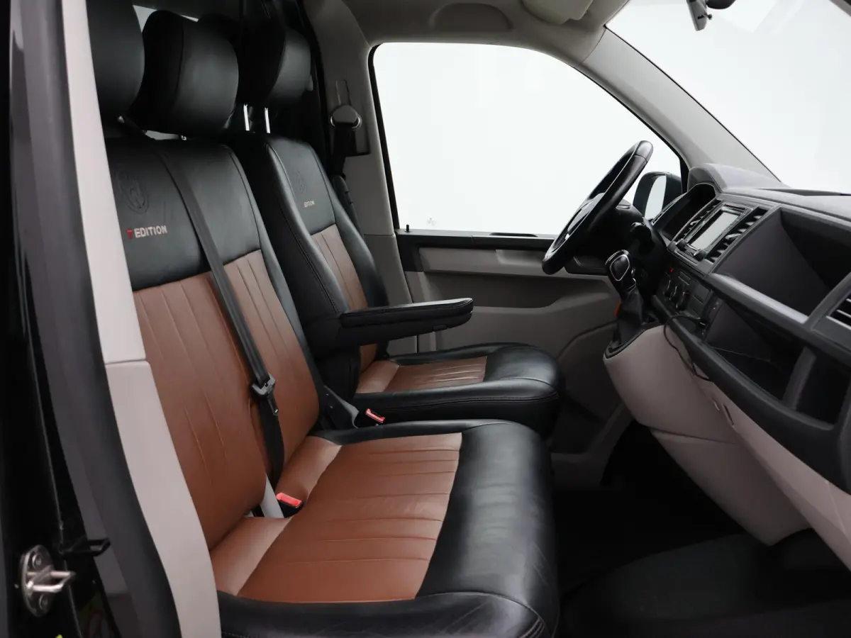 2.0 TDI 204 PK DSG + LEDER | APPLE CARPLAY | 2500 KG TREKHAAK | STANDKACHEL