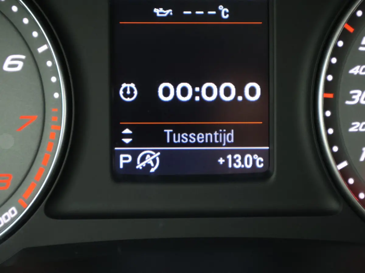 2.5 TFSI RSQ3 310 PK QUATTRO + PANORAMA / 20 INCH LMV / LEDER / BOSE