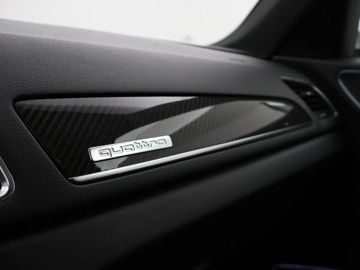 2.5 TFSI RSQ3 310 PK QUATTRO + PANORAMA / 20 INCH LMV / LEDER / BOSE