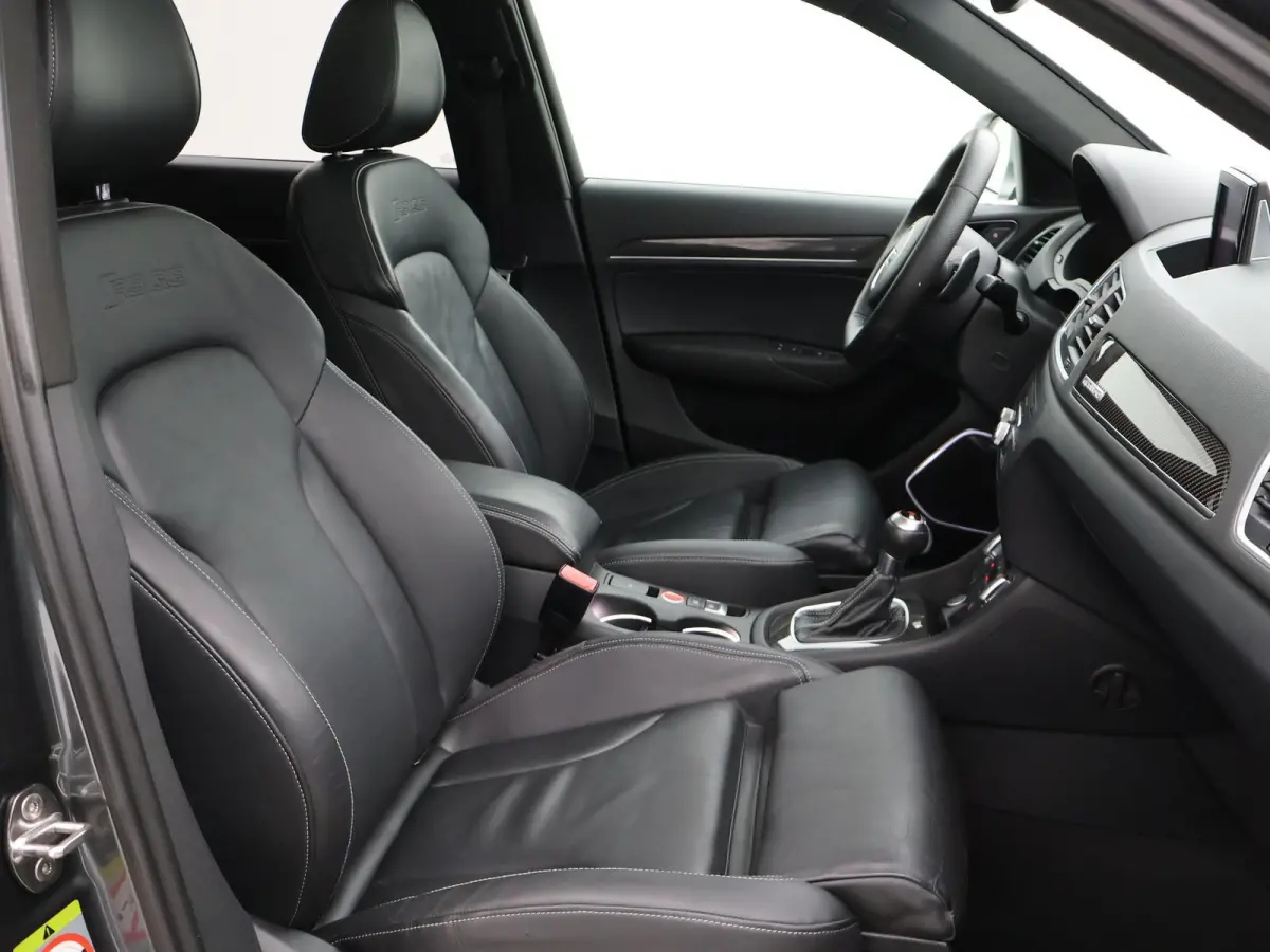 2.5 TFSI RSQ3 310 PK QUATTRO + PANORAMA / 20 INCH LMV / LEDER / BOSE