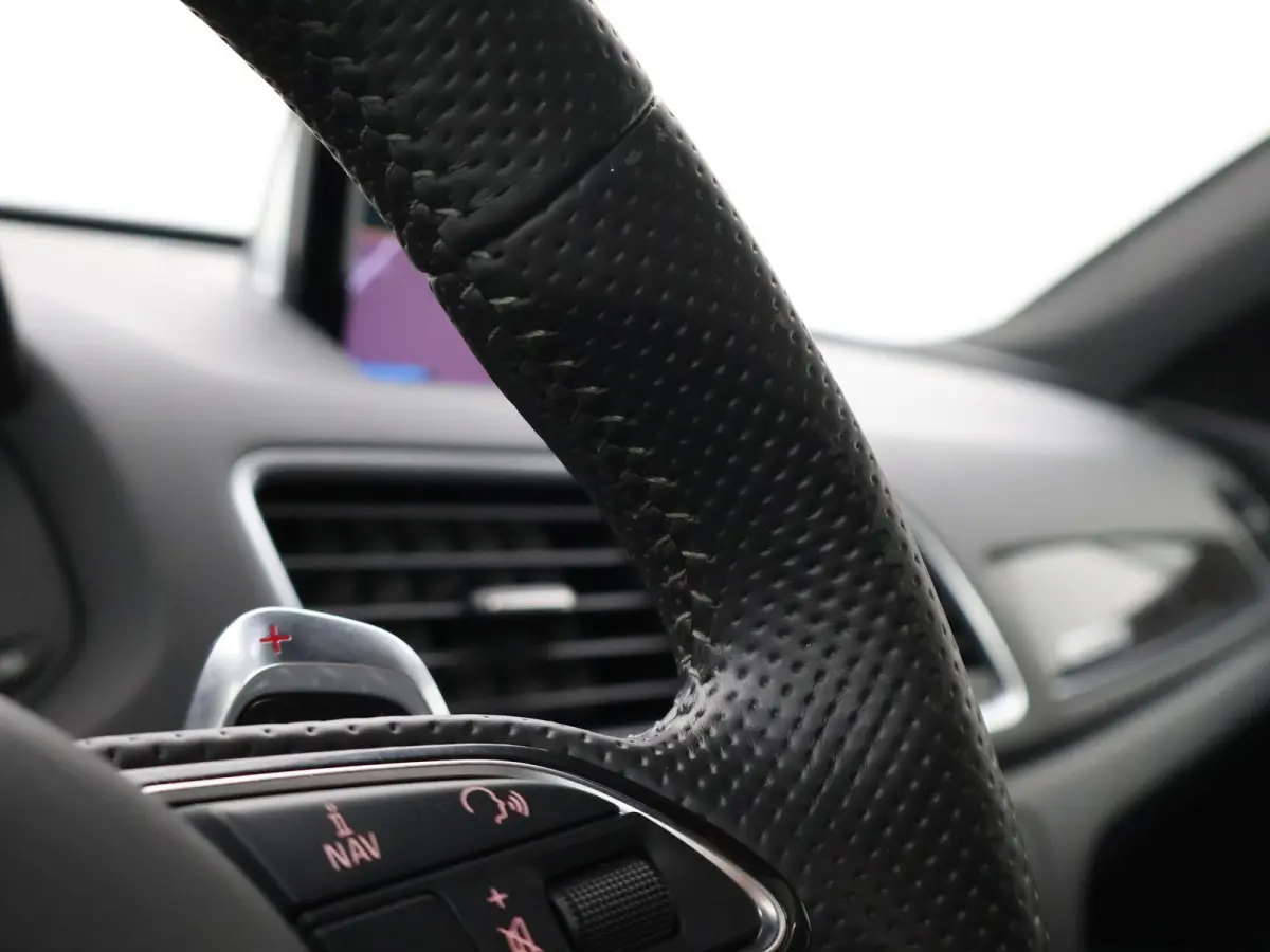 2.5 TFSI RSQ3 310 PK QUATTRO + PANORAMA / 20 INCH LMV / LEDER / BOSE