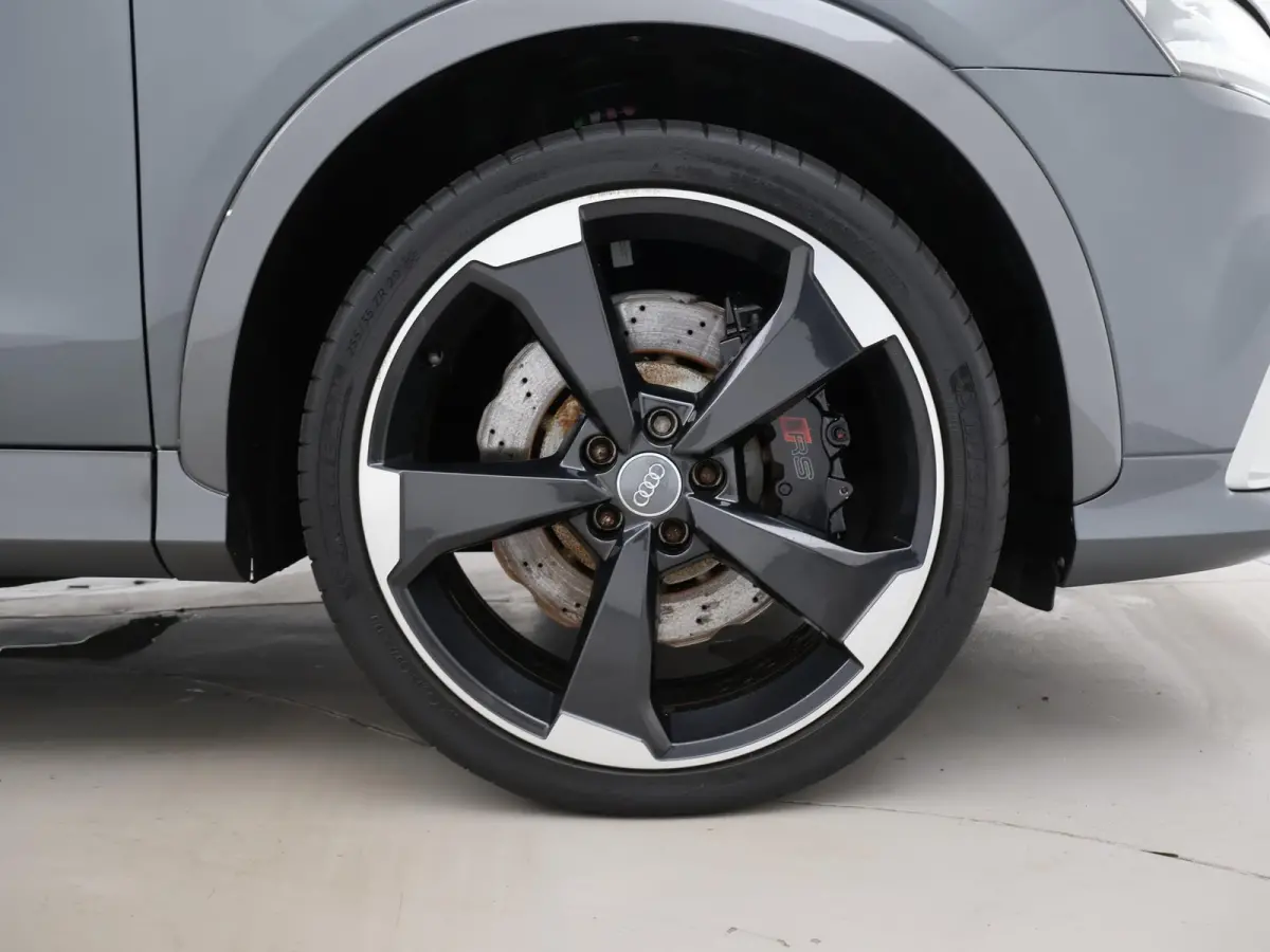 2.5 TFSI RSQ3 310 PK QUATTRO + PANORAMA / 20 INCH LMV / LEDER / BOSE