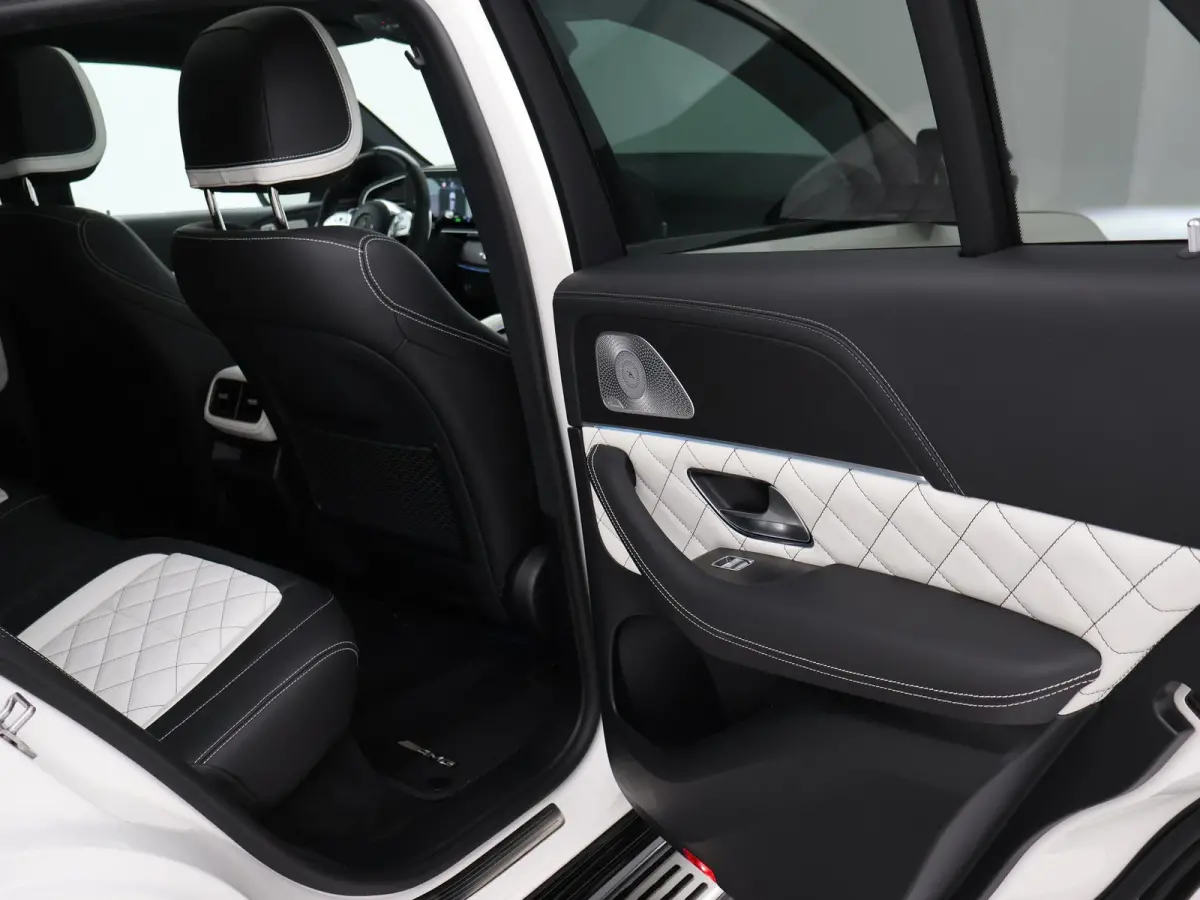 AMG 63 S 4MATIC+ 612 PK + EXCLUSIEF LEDER PANORAMA | 360 CAMERA | SPORTUITLAAT | BURMESTER
