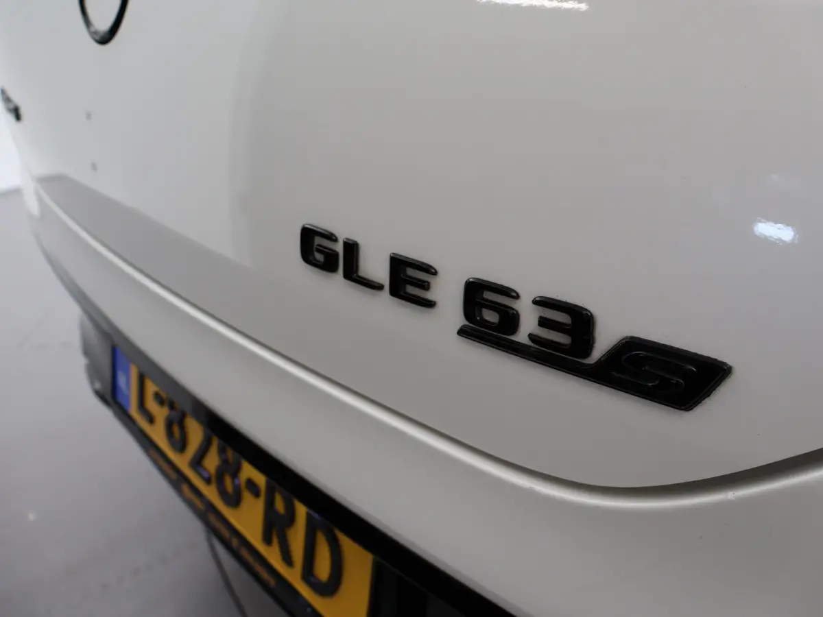 AMG 63 S 4MATIC+ 612 PK + EXCLUSIEF LEDER PANORAMA | 360 CAMERA | SPORTUITLAAT | BURMESTER
