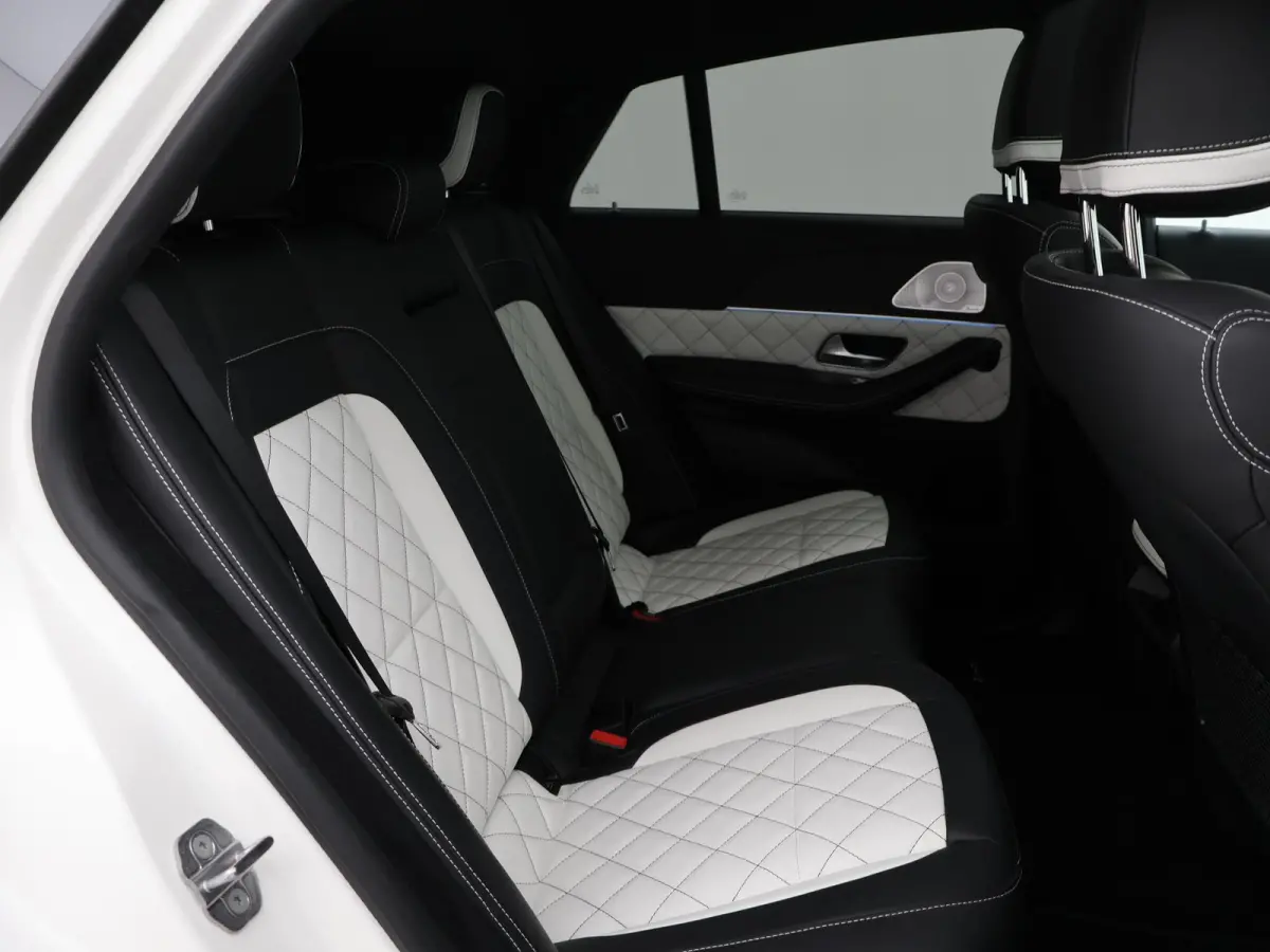 AMG 63 S 4MATIC+ 612 PK + EXCLUSIEF LEDER PANORAMA | 360 CAMERA | SPORTUITLAAT | BURMESTER
