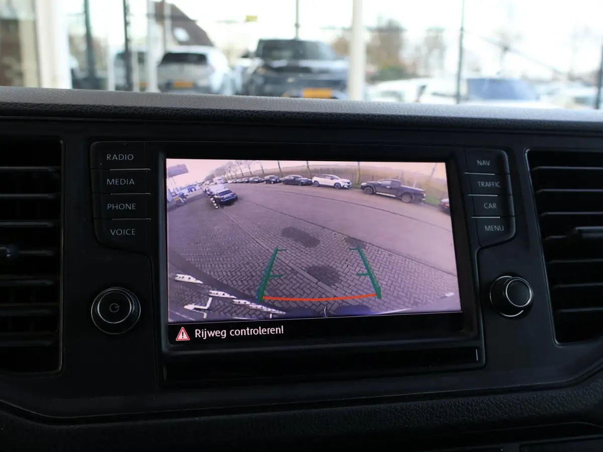 2.0 TDI 177 PK AUT. DUBBEL CABINE + 3500 KG TREKHAAK | LED | LEDER | ADAPTIVE CRUISE