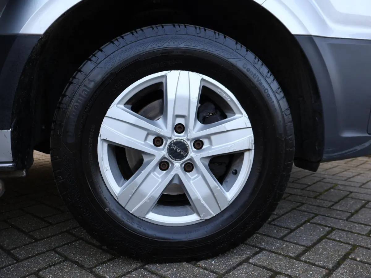 2.0 TDI 177 PK AUT. DUBBEL CABINE + 3500 KG TREKHAAK | LED | LEDER | ADAPTIVE CRUISE