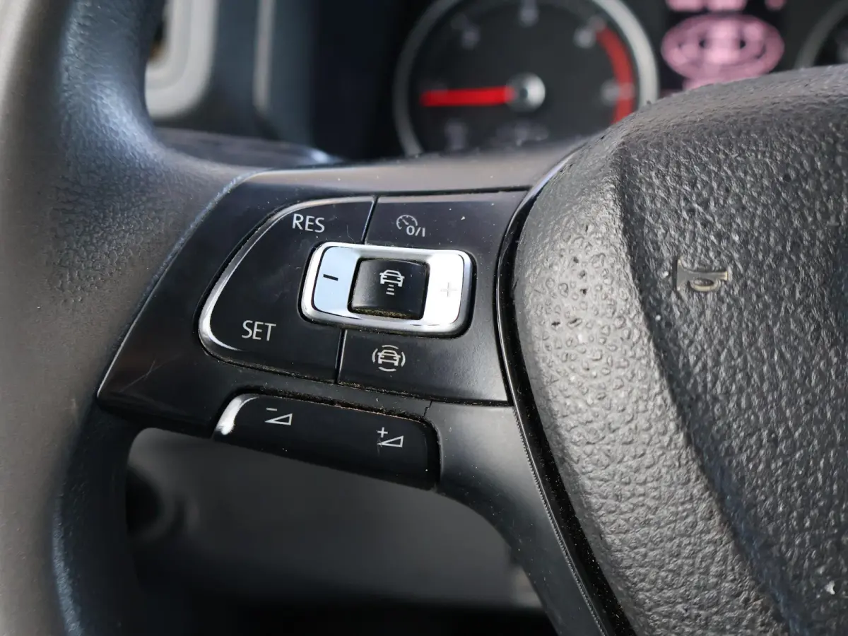 2.0 TDI 177 PK AUT. DUBBEL CABINE + 3500 KG TREKHAAK | LED | LEDER | ADAPTIVE CRUISE