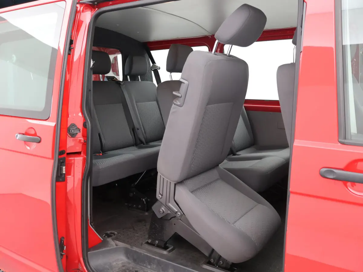 2.0 TDI 140 PK DSG AUT. L2H1 8-PERS. *98.138 KM* + TREKHAAK | COMFORTSTOELEN | NAVIGATIE