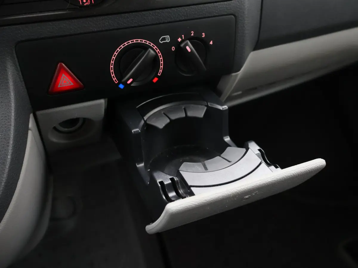 2.0 TDI 140 PK DSG AUT. L2H1 8-PERS. *98.138 KM* + TREKHAAK | COMFORTSTOELEN | NAVIGATIE