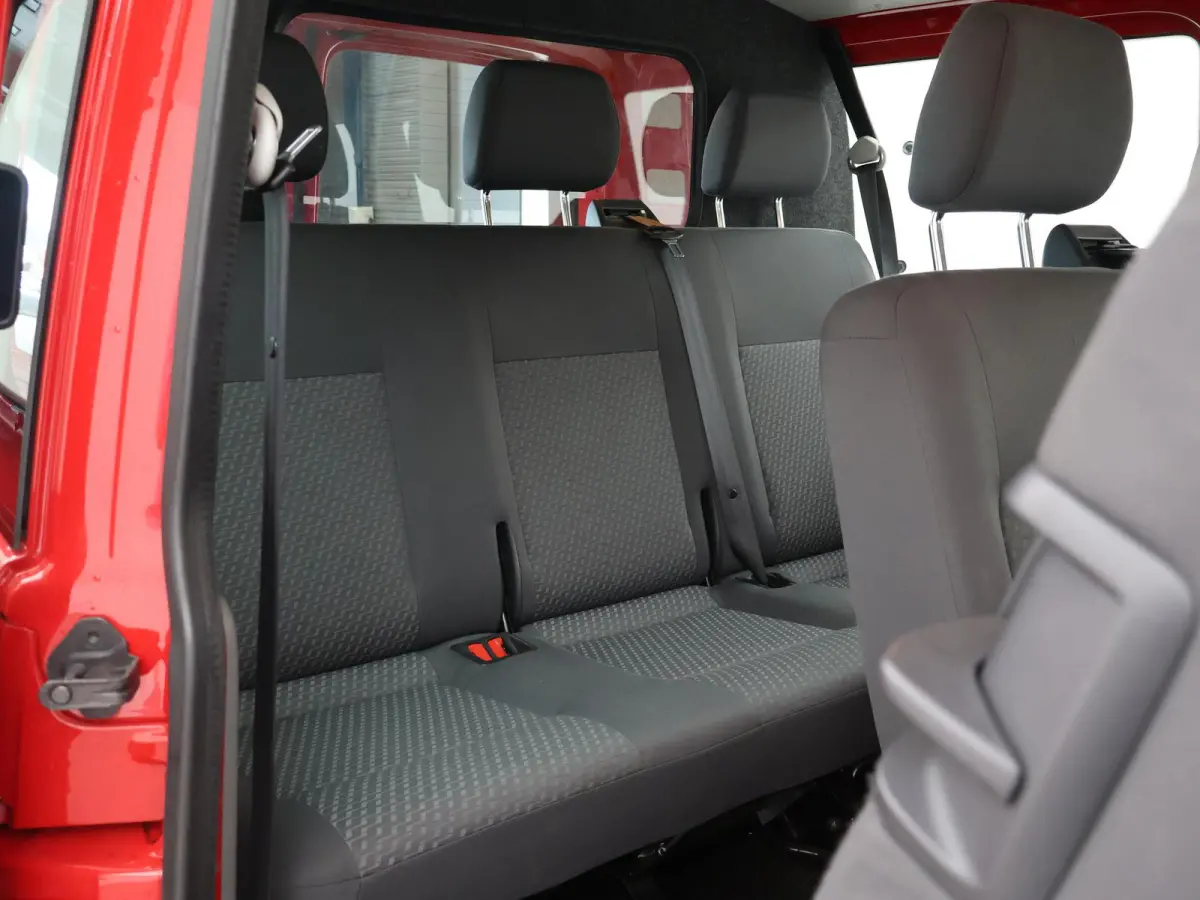 2.0 TDI 140 PK DSG AUT. L2H1 8-PERS. *98.138 KM* + TREKHAAK | COMFORTSTOELEN | NAVIGATIE