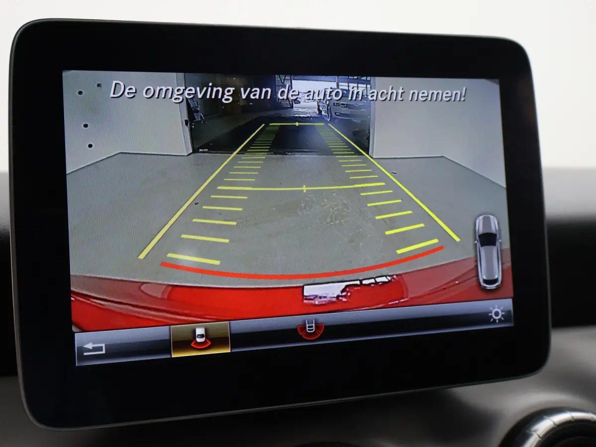 180 AMG NIGHT + PANORAMA SCHUIFDAK | APPLE CARPLAY | CAMERA | STOELVERW. |
