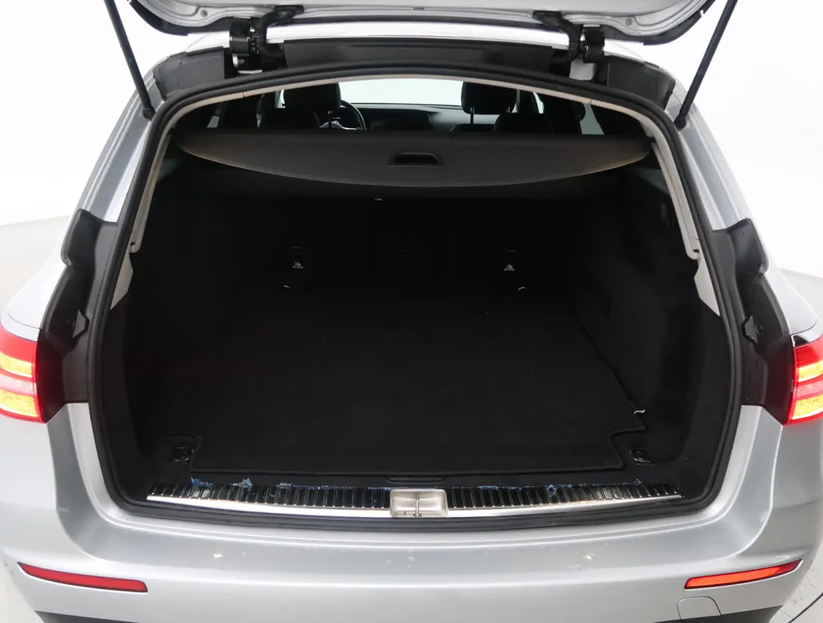 200 AMG SPORT AUT9 + BURMESTER / 360 CAMERA / ELEK. TREKHAAK / MATRIX LED