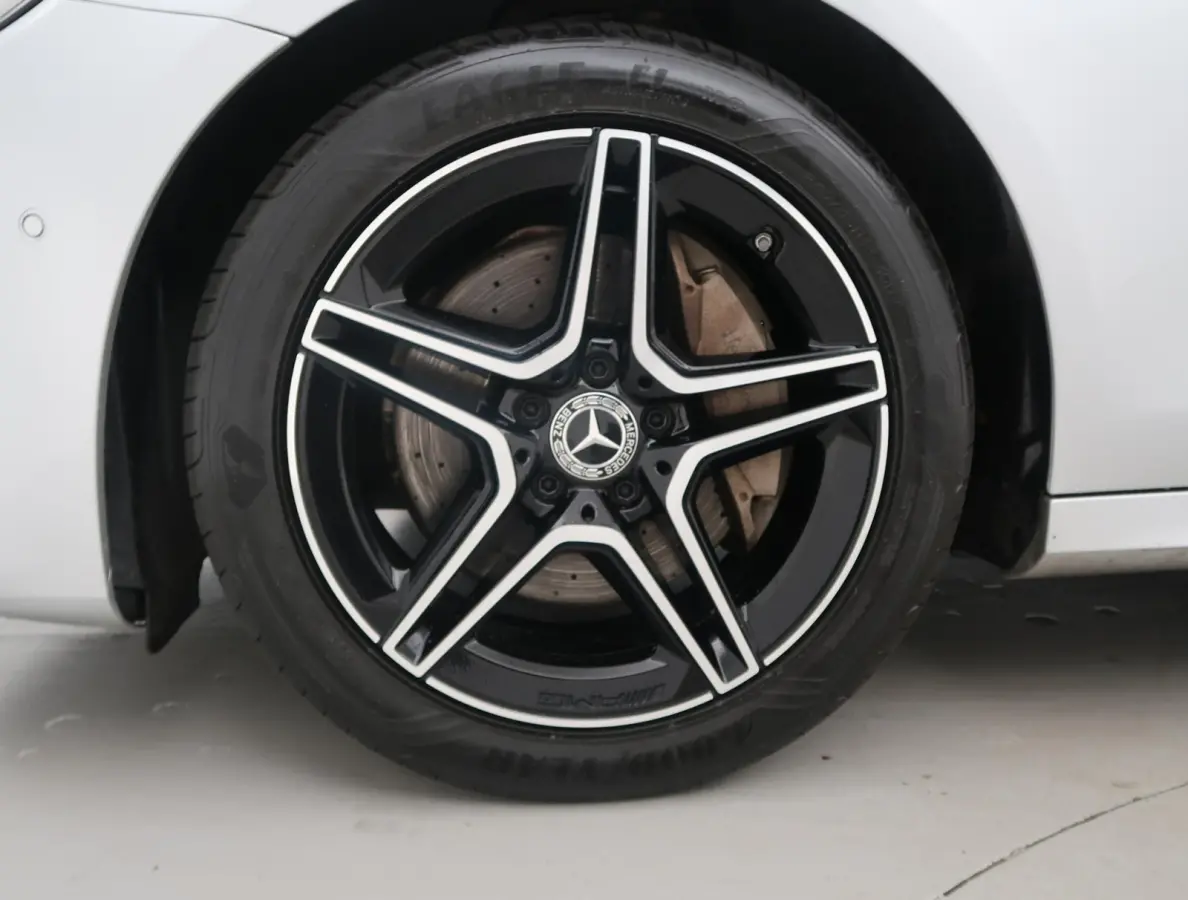 200 AMG SPORT AUT9 + BURMESTER / 360 CAMERA / ELEK. TREKHAAK / MATRIX LED