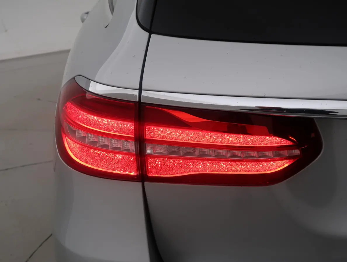 200 AMG SPORT AUT9 + BURMESTER / 360 CAMERA / ELEK. TREKHAAK / MATRIX LED