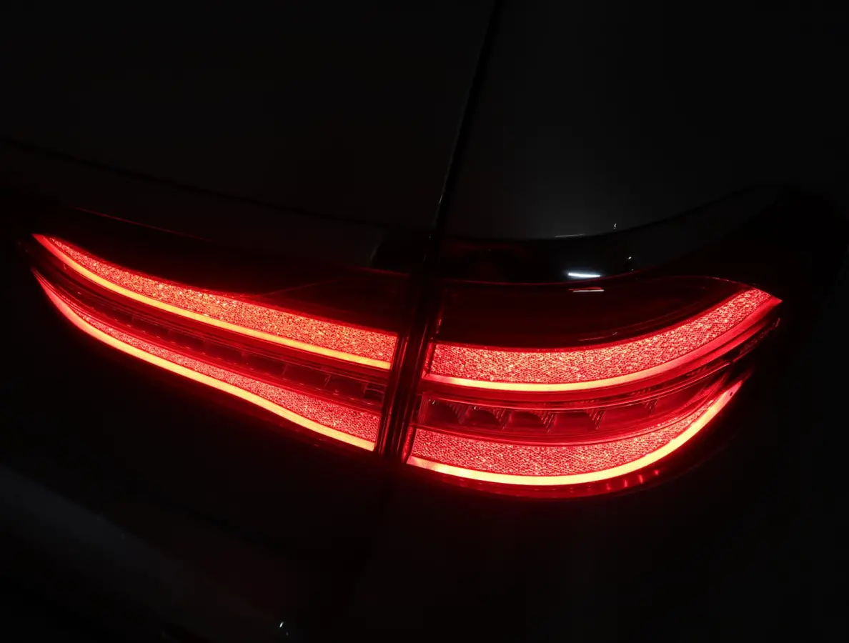 200 AMG SPORT AUT9 + BURMESTER / 360 CAMERA / ELEK. TREKHAAK / MATRIX LED