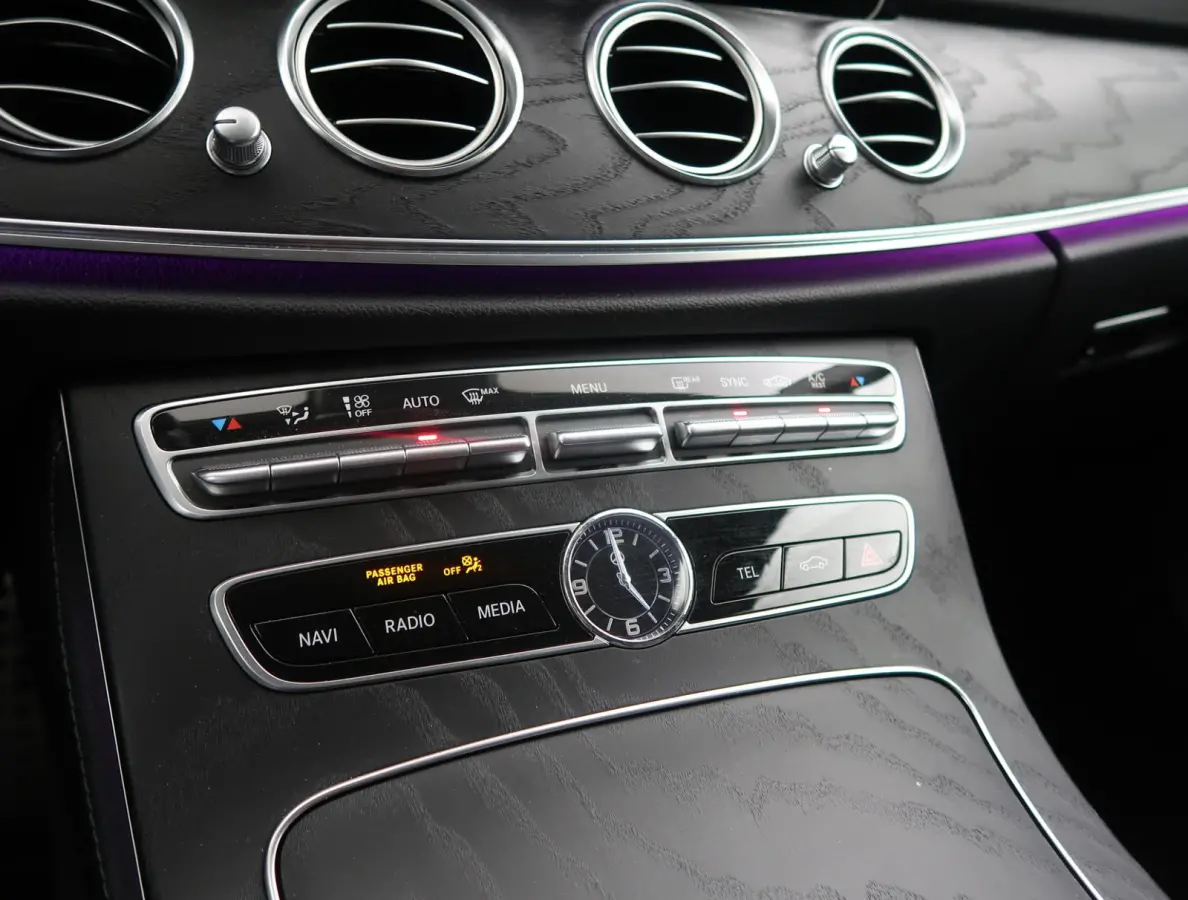 200 AMG SPORT AUT9 + BURMESTER / 360 CAMERA / ELEK. TREKHAAK / MATRIX LED
