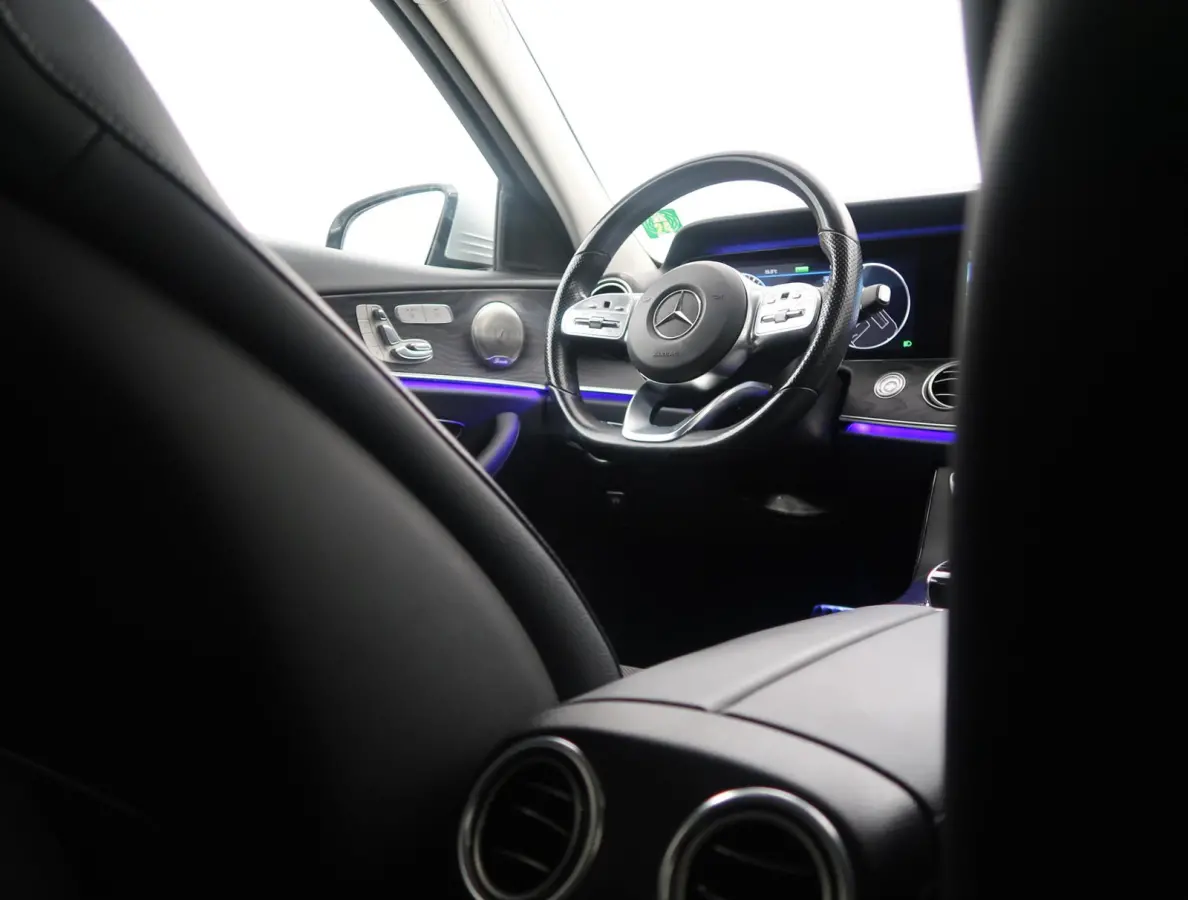 200 AMG SPORT AUT9 + BURMESTER / 360 CAMERA / ELEK. TREKHAAK / MATRIX LED