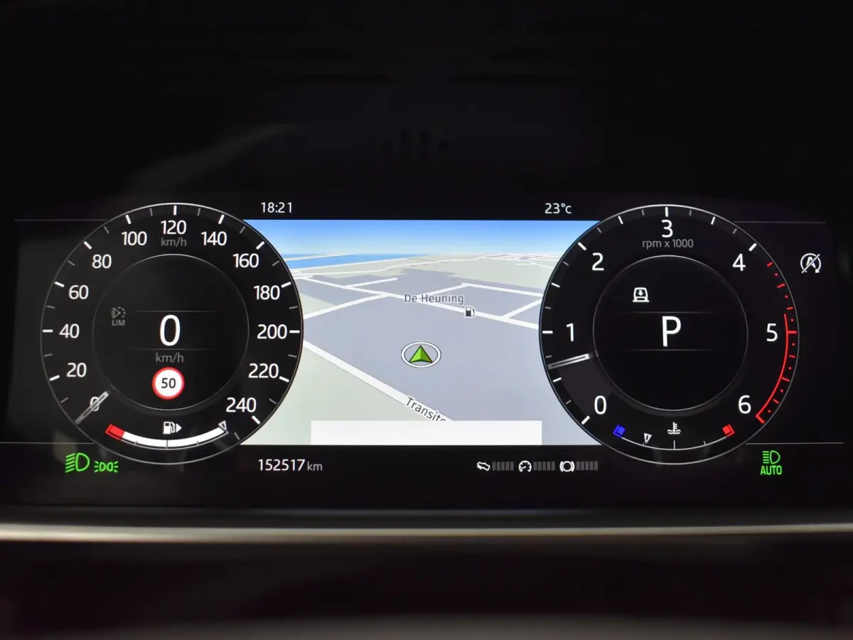 3.0 TDV6 HSE DYNAMIC FACELIFT MODEL + PANORAMA / 21 INCH / APPLE CARPLAY