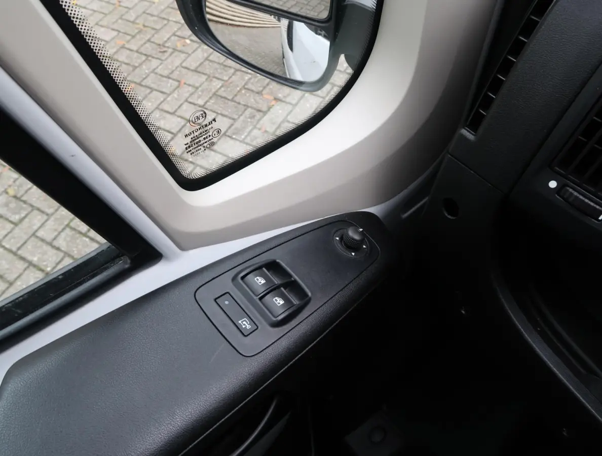 35 9-PERS. 3.0 NATURAL POWER CNG / BENZINE L2H2 *EXCL. BTW* / € 13.189 INCL. BTW