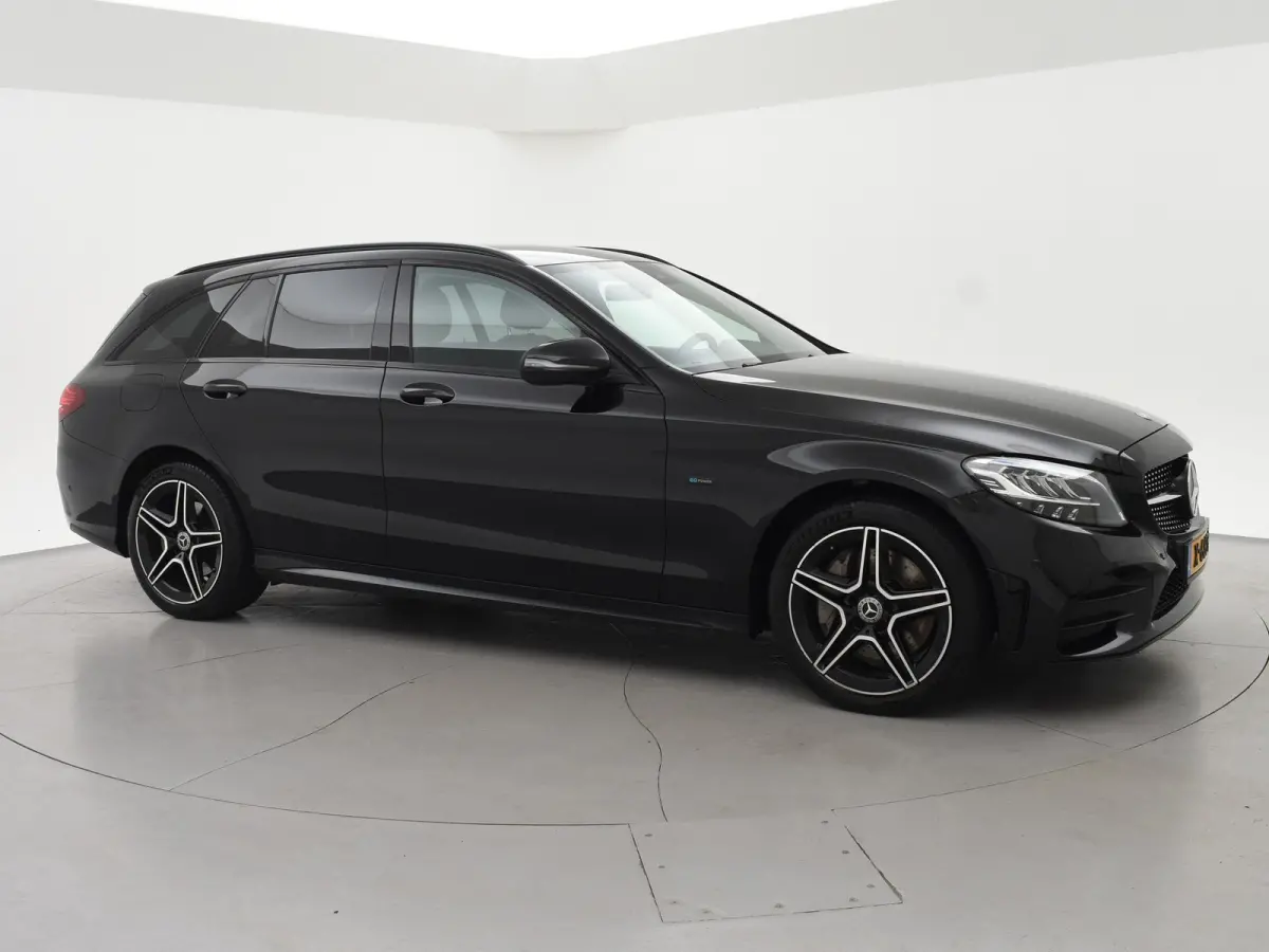 300e PHEV 320 PK AMG SPORT + CAMERA | DISTRONIC | APPLE CARPLAY | LEDER | STOELVERWARMING