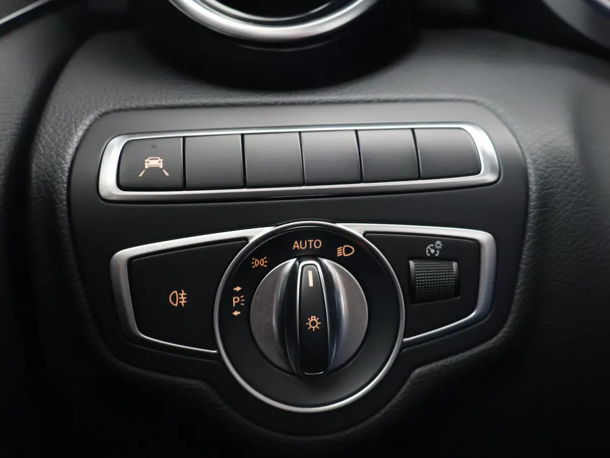 300e PHEV 320 PK AMG SPORT + CAMERA | DISTRONIC | APPLE CARPLAY | LEDER | STOELVERWARMING