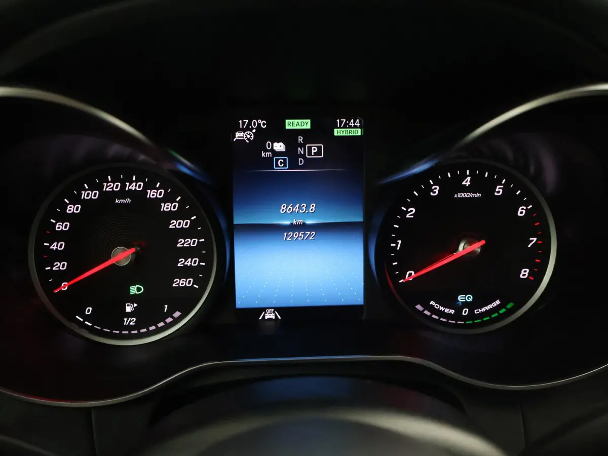 300e PHEV 320 PK AMG SPORT + CAMERA | DISTRONIC | APPLE CARPLAY | LEDER | STOELVERWARMING