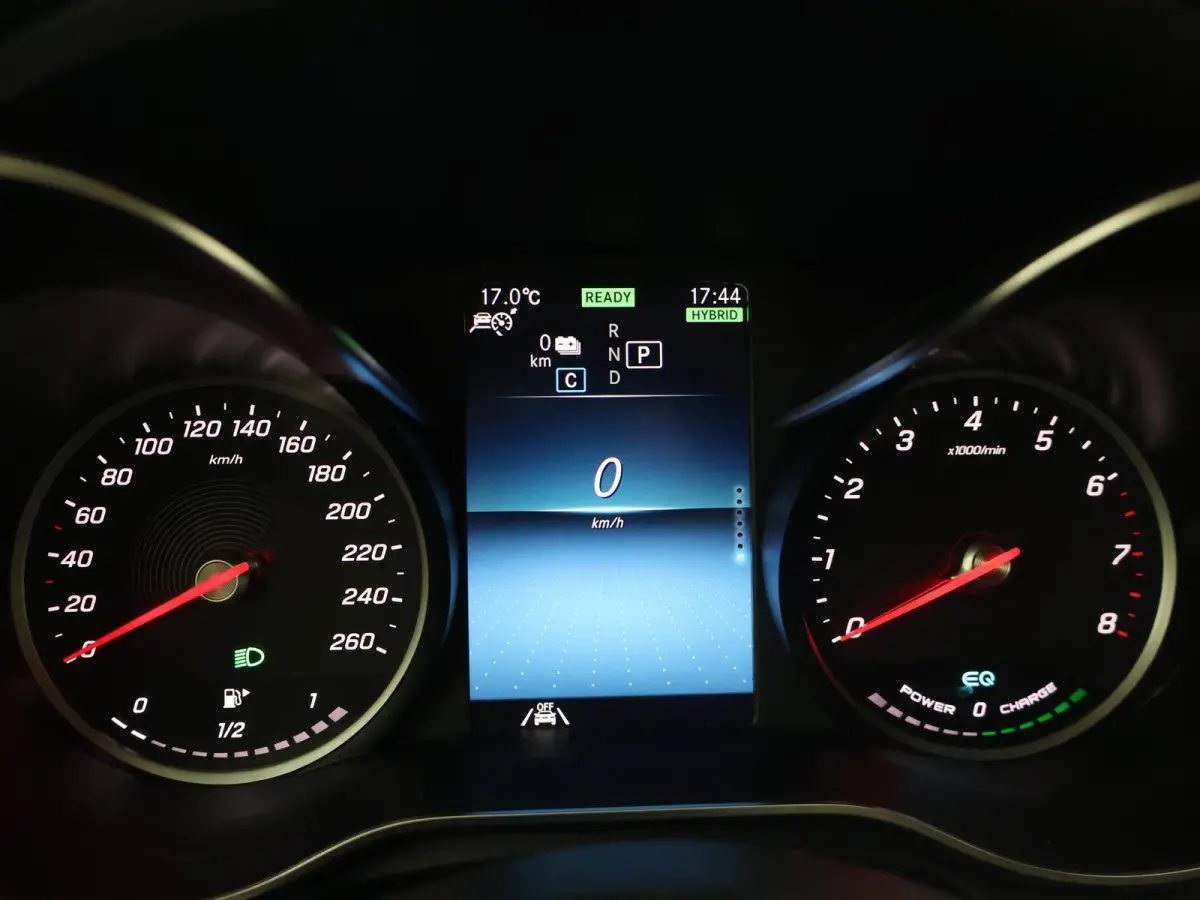 300e PHEV 320 PK AMG SPORT + CAMERA | DISTRONIC | APPLE CARPLAY | LEDER | STOELVERWARMING