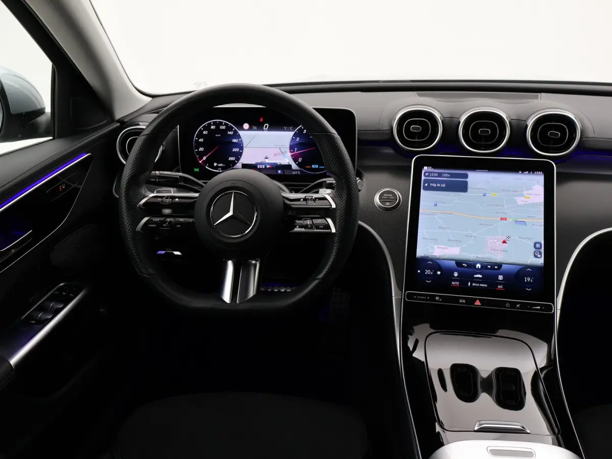 180 AMG LINE SEDAN + SFEERVERLICHTING | CAMERA | STOELVERW.