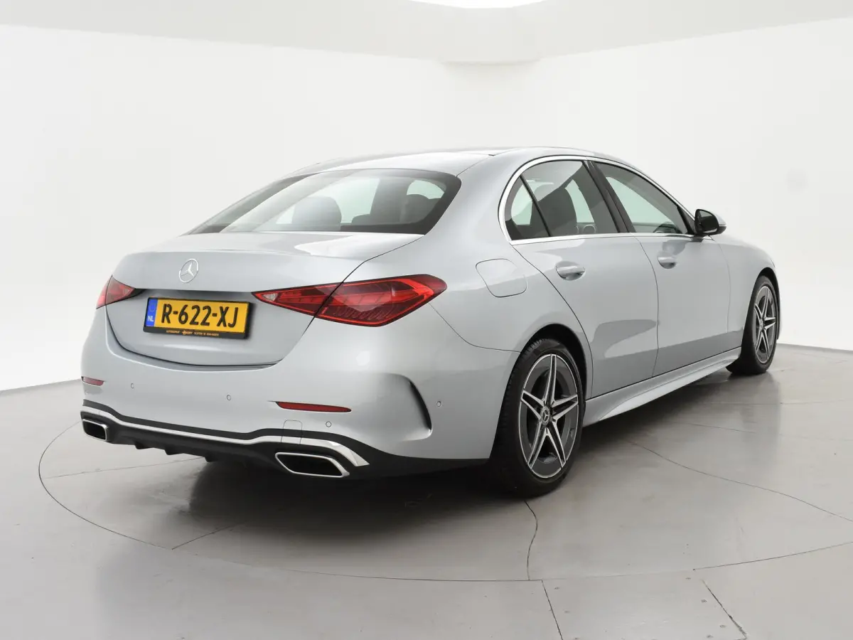 180 AMG LINE SEDAN + SFEERVERLICHTING | CAMERA | STOELVERW.