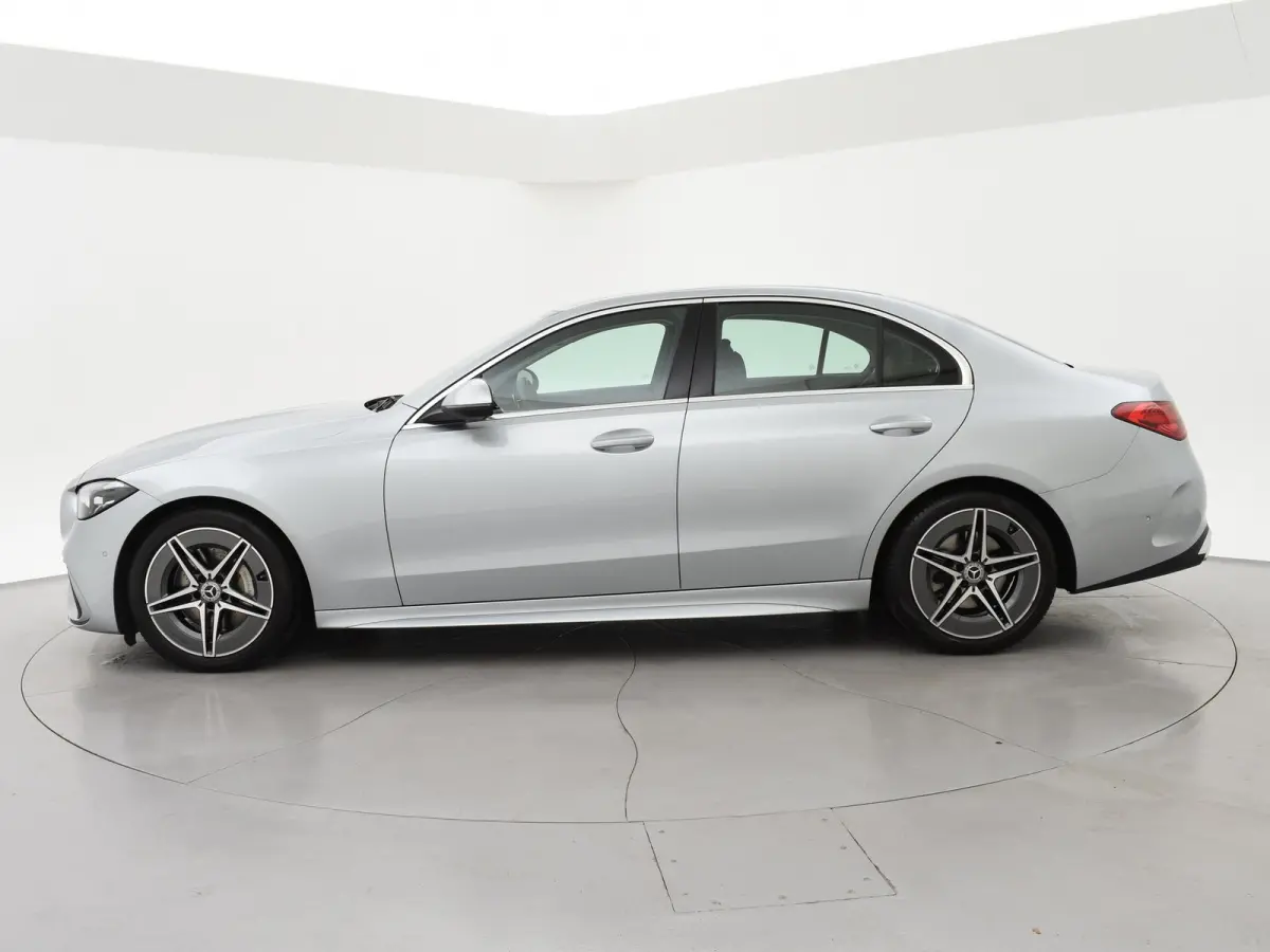 180 AMG LINE SEDAN + SFEERVERLICHTING | CAMERA | STOELVERW.