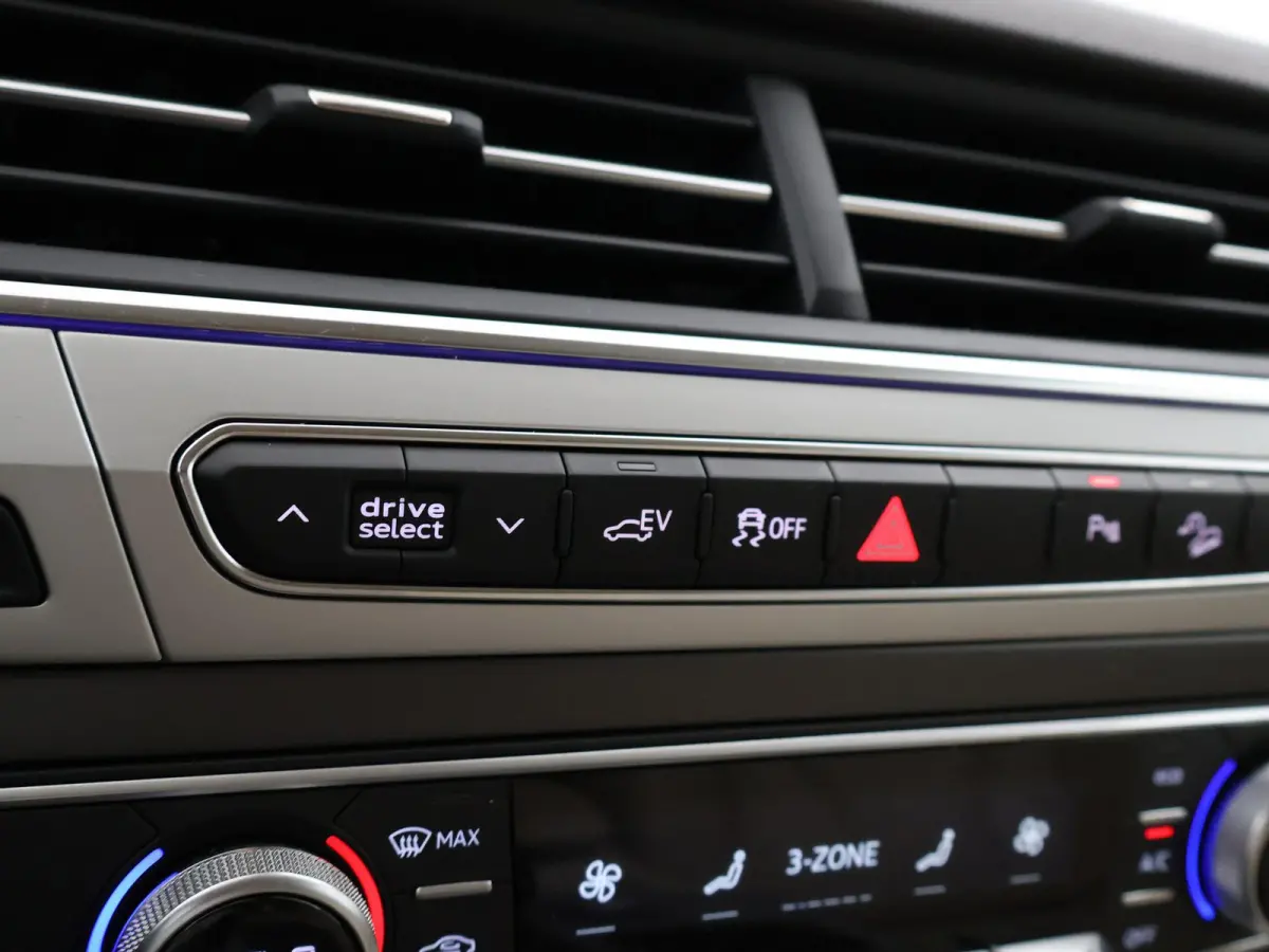 3.0 TDI V6 E-TRON 374 PK HYBRID + LUCHTVERING | 21 INCH LMV | VIRTUAL COCKPIT | BOSE | CAMERA